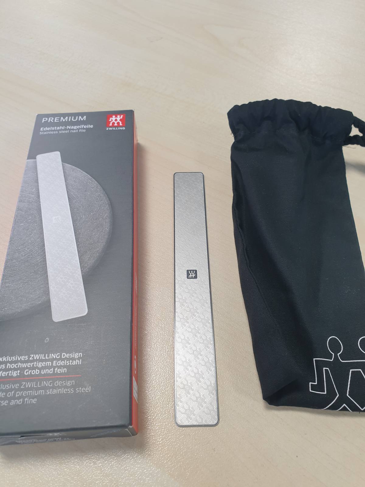 317364 - ZWILLING Limë thonjsh prej çeliku inox, 140 mm, dizajn unik i stampuar, sipërfaqe të trasha dhe të holla