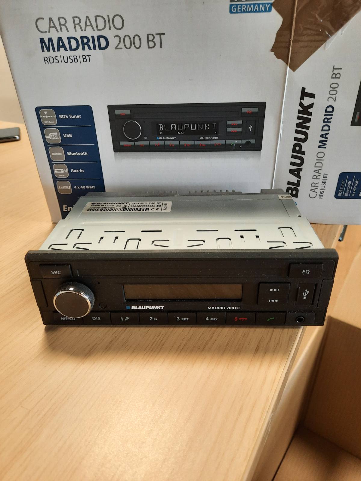 319467 - BLAUPUNKT Madrid 200 BT | Bluetooth, Akordues RDS, Pa duar, USB, Aux-in