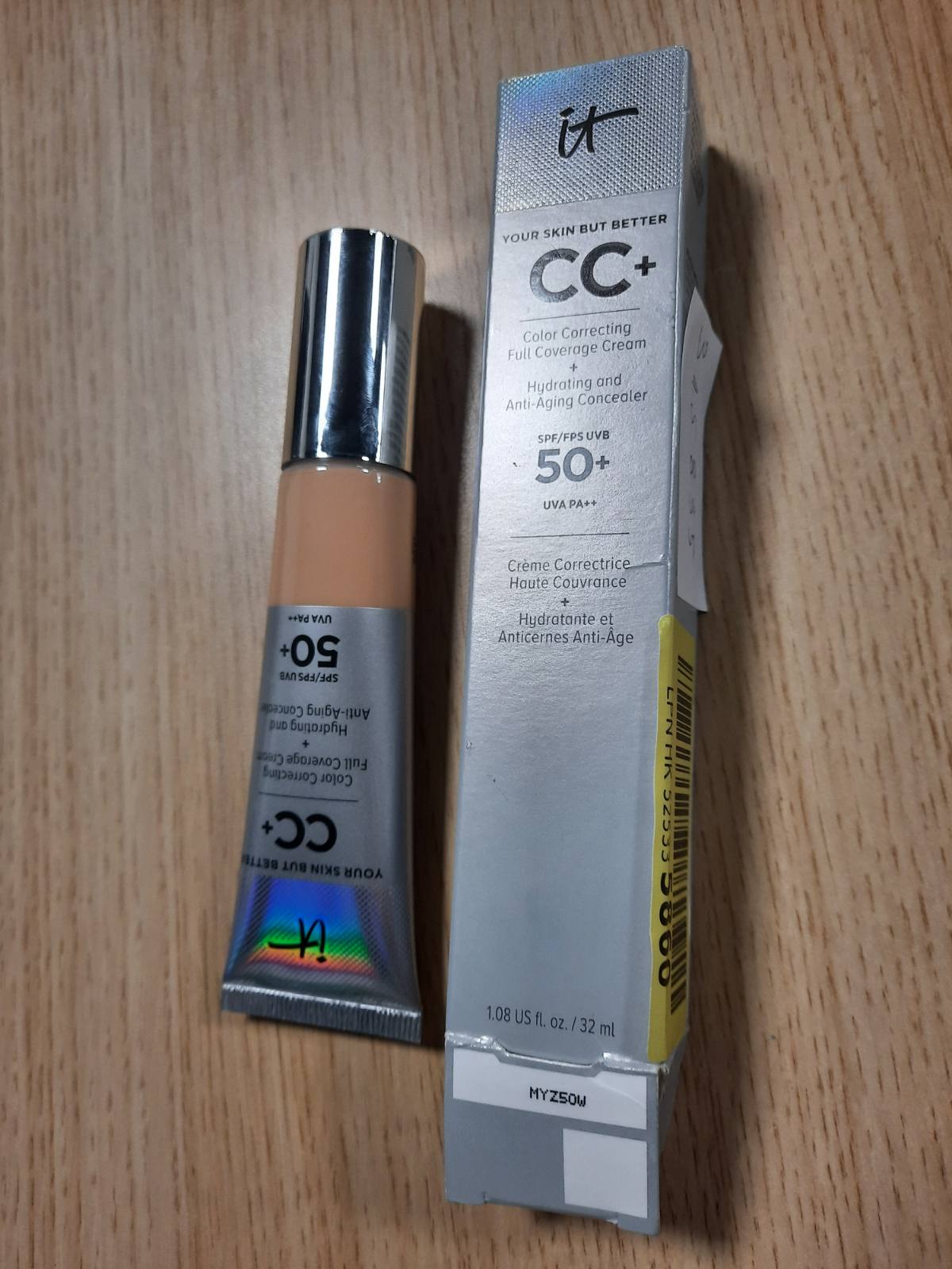 315835 - IT COSMETICS Krem CC për Lëkurën 32 ml, SPF 50+, Nuancë Light Medium, Krem shumëfunksional me pigment të lartë, fondatinë dhe korrektor