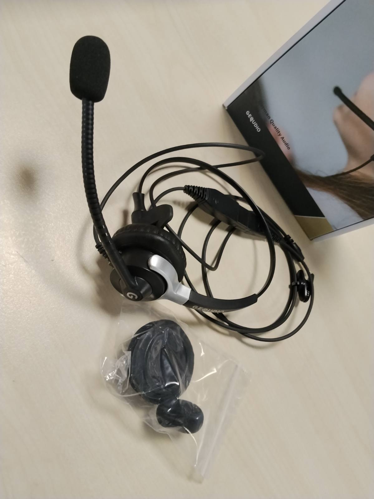 299346 - GEQUDIO KUFJE ME PRIZË 3.5 MM, PËR FRITZFON C6, X6, MACBOOK, SMARTPHONE, SPEEDPHONE, NOTEBOOK, PC, LAPTOP, PESHA 60g (1-VESH)
