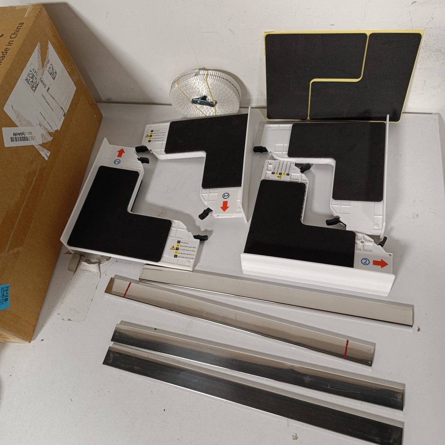 288367 - NIUXX Set Kornize Universale Lidhëse për Lavatrice dhe Tharëse, Set për Instalim të Ndërmjetëm 46-66cm, Set Grumbullimi me Litar me Rrathë