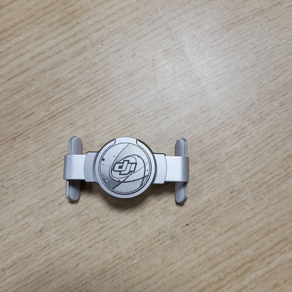 296070 - DJI KAPËSE MAGNETIKE PËR TELEFONIN OM 4
