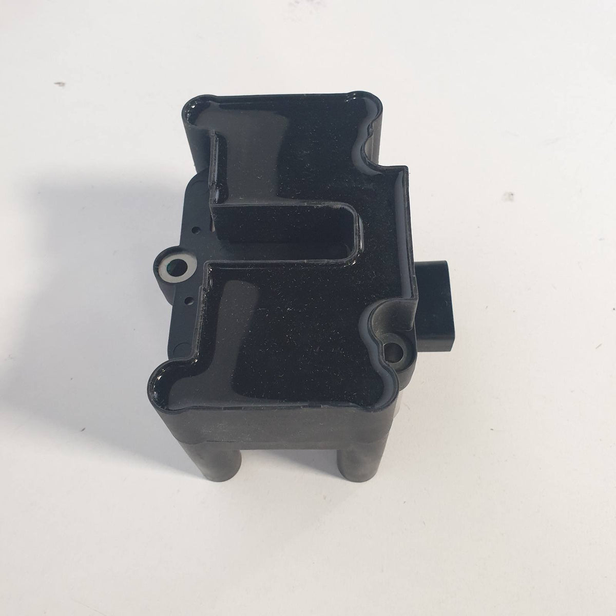 322297 - HELLA 5DA 358 000-171 Bobinë Ndezëse - 12V - 4 Pole - Bllok Bobine - Me Vidë