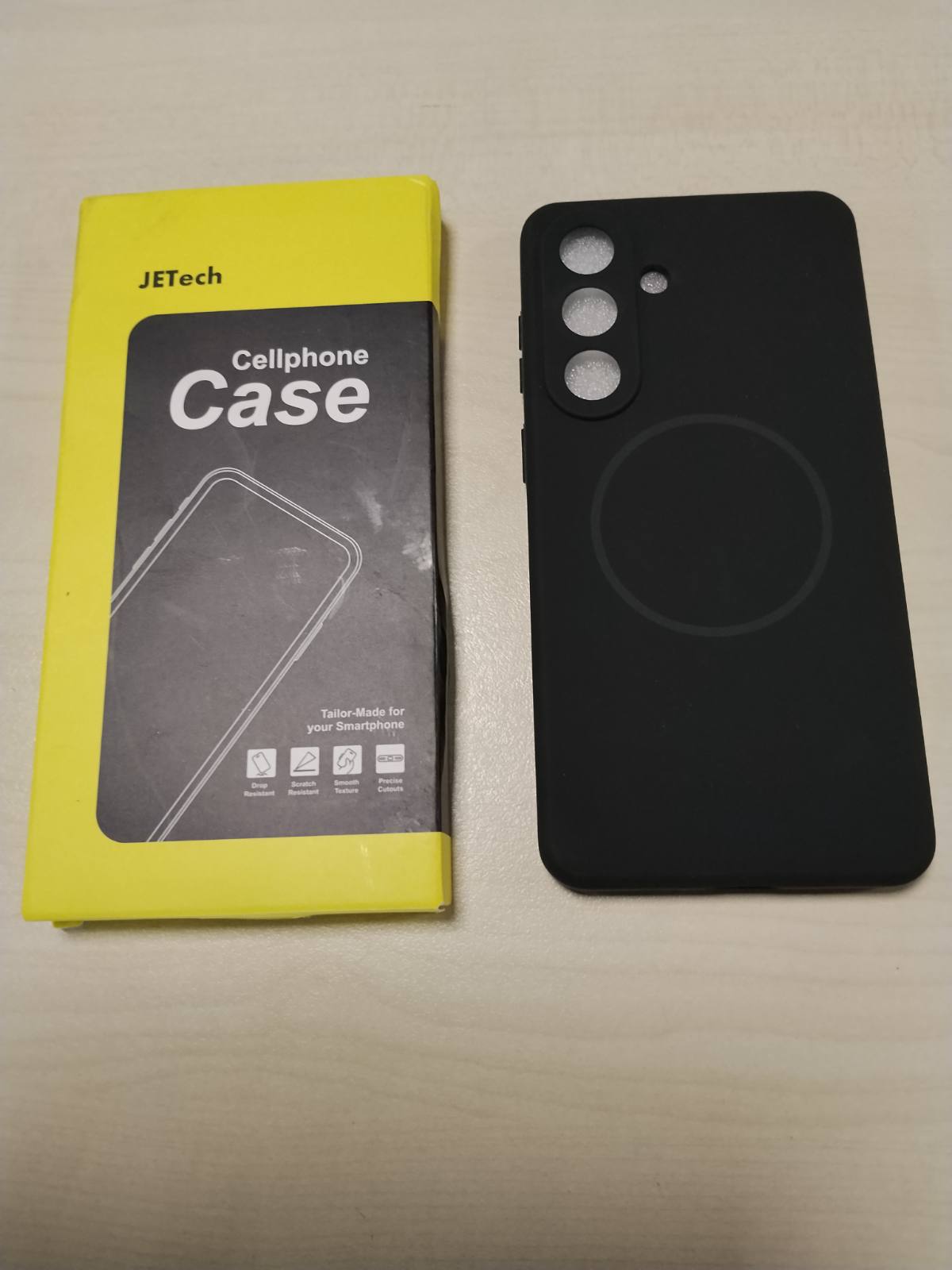 309905 - Mbështjellësja magnetik prej silikoni për Samsung Galaxy S26+, e zezë
