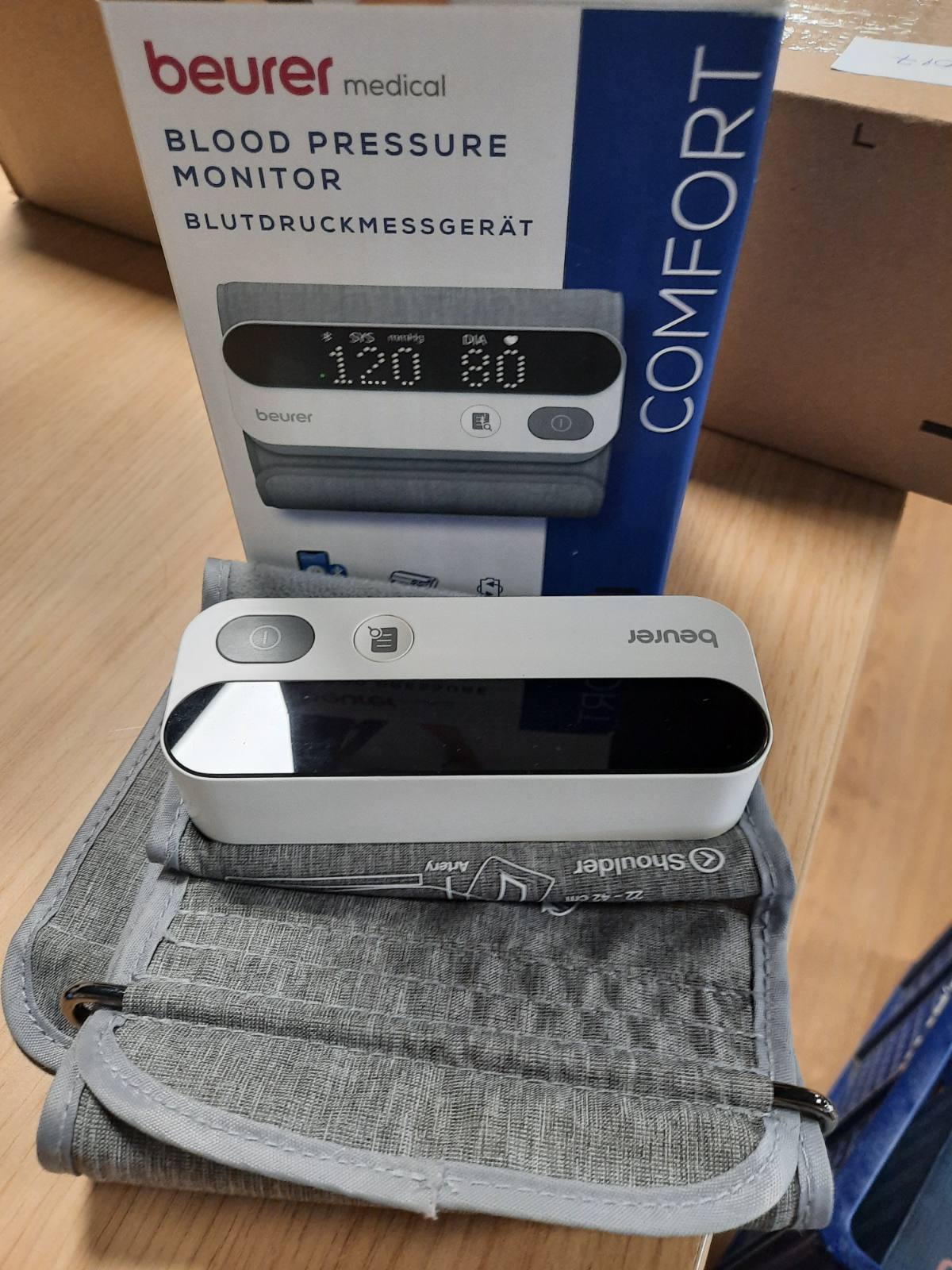 315608 - BEURER Monitor tensioni i gjakut BM 59 për krahun e sipërm, manshetë pa tuba, tregues rreziku LED, manshetë për 22-42 cm, me aplikacion, transferim të dhënash në Apple Health