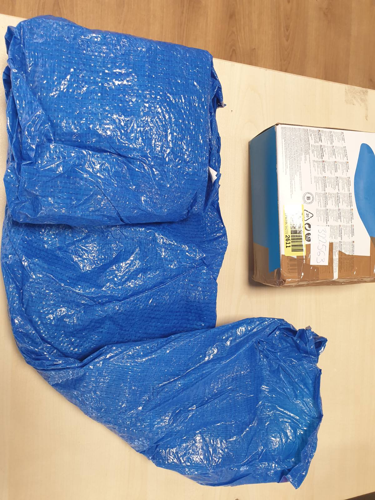 322563 - Bestway Mbulesë PE për pishina familjare, 295 x 220 cm, blu, drejtkëndëshe