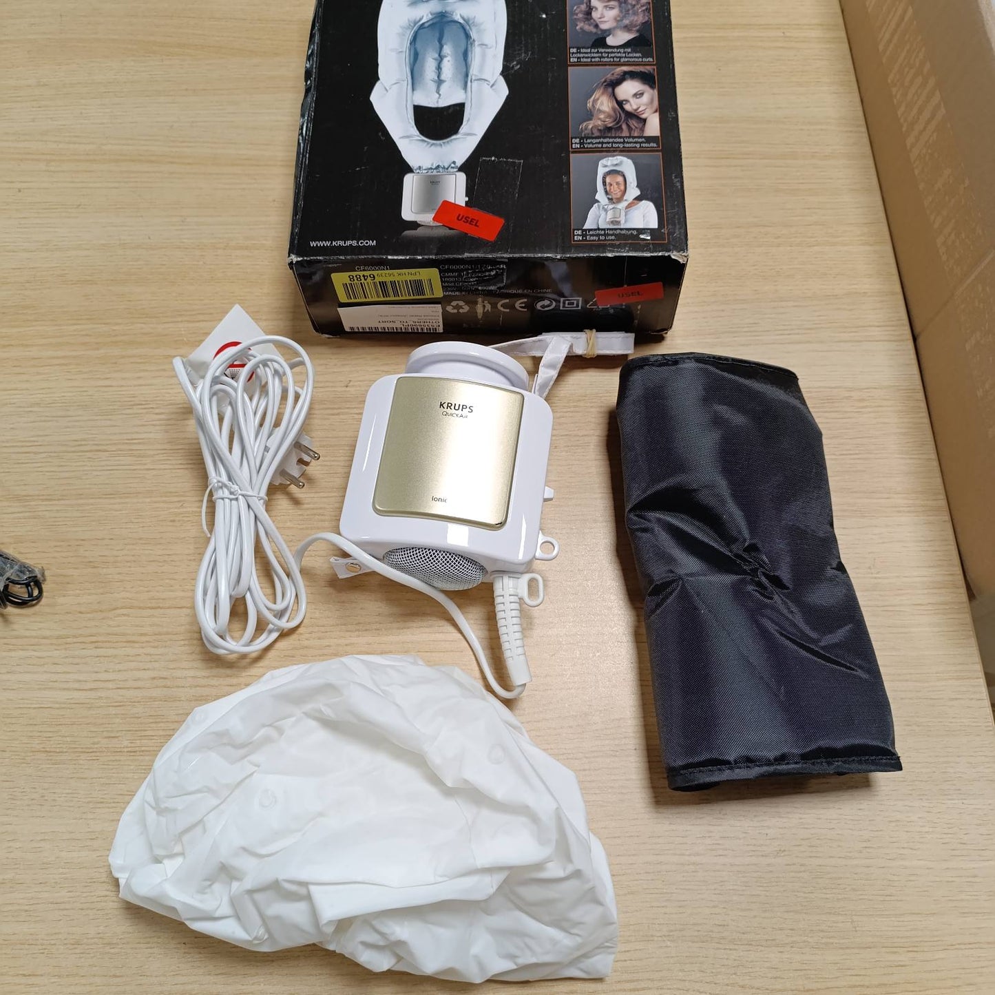 289657 - KRUPS Kapuç tharëse flokësh, 600 vat, 2 cilësime temperature, funksion ajri të ftohtë, kabllo e gjatë, çantë ruajtjeje, e bardhë, model CF6000N1