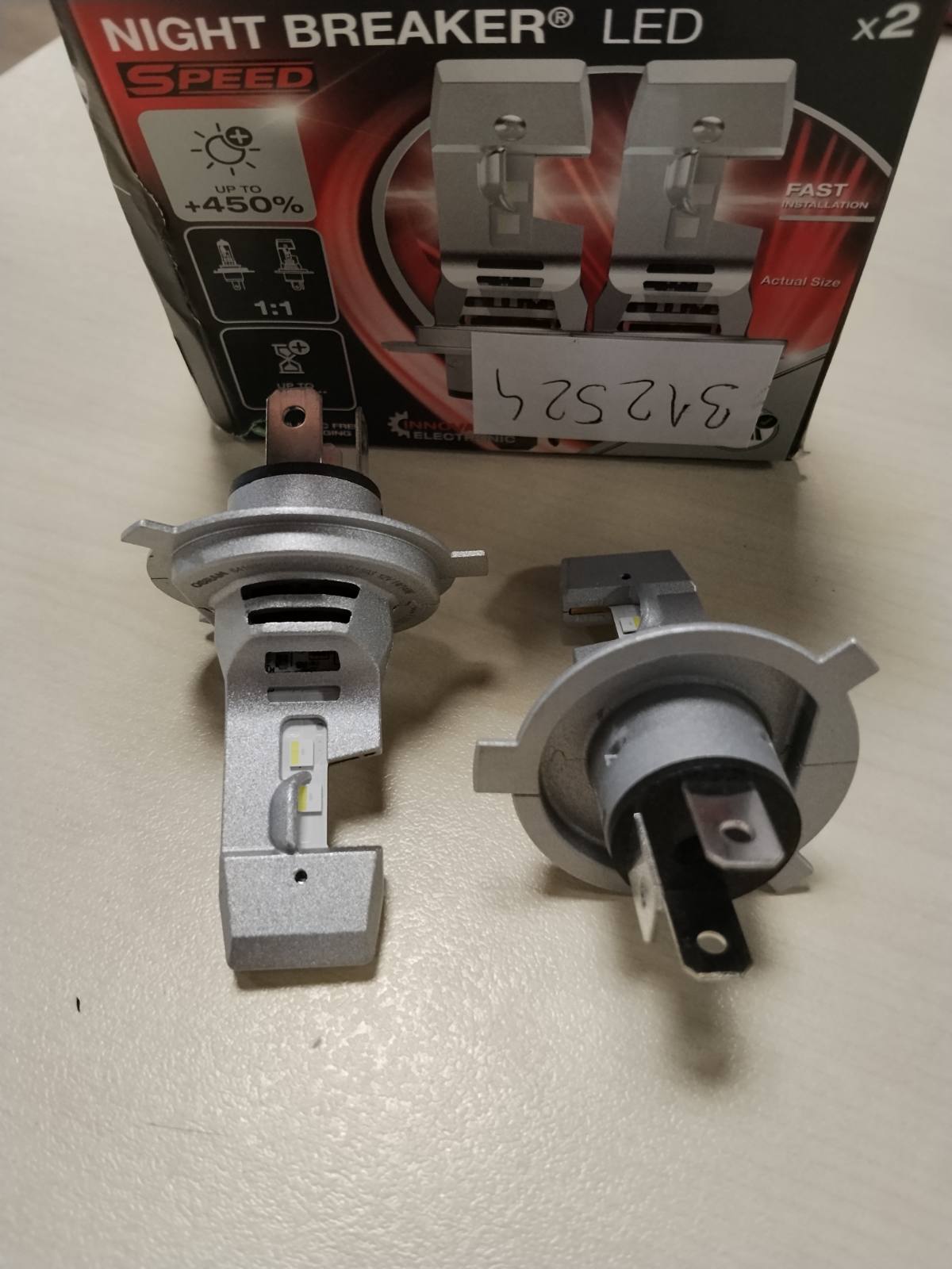 312524 - Osram Night Breaker LED Speed H4 450, fenerë të gjatë dhe të shkurtër, deri në 450% më shumë shkëlqim, 6000K, instalim i shpejtë, LEDEC02 i integruar