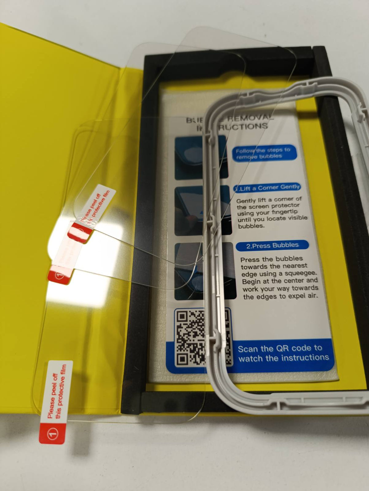 305569 - JETech - Mbrojtës ekrani për iPhone 17 Pro, pako me 3 copë