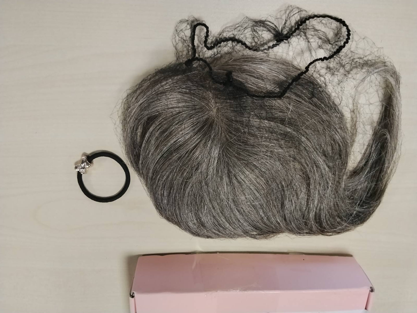 321134 - FLUFYMOOS Mbrojtëse me flokë të vërtetë njeriu për femra, balluke me kapëse 26 cm, mbulesë 100% me flokë të vërtetë njeriu për flokë të hollë, bazë mëndafshi, gri argjendi e përzier me kafe