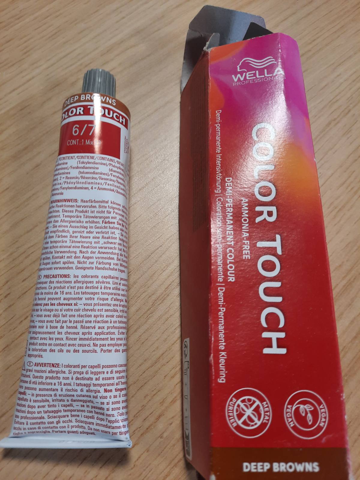 303750 - WELLA PROFESSIONALS Color Touch Deep Browns 6/7 Dark Blonde Brown – Ngjyrë flokësh intensive vegane pa amoniak me Metal Purifier – 60 ml