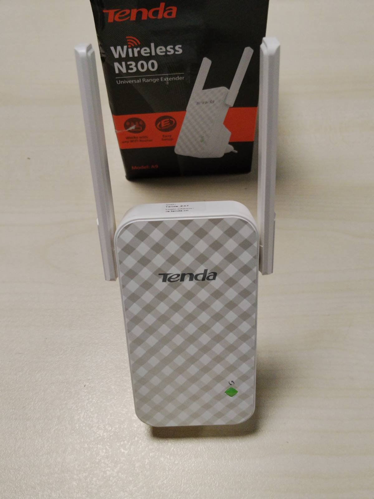 309147 - VERSTÄRKER N300 A9 Përsëritës Tenda WLAN, 300 Mbps, Material Plastik