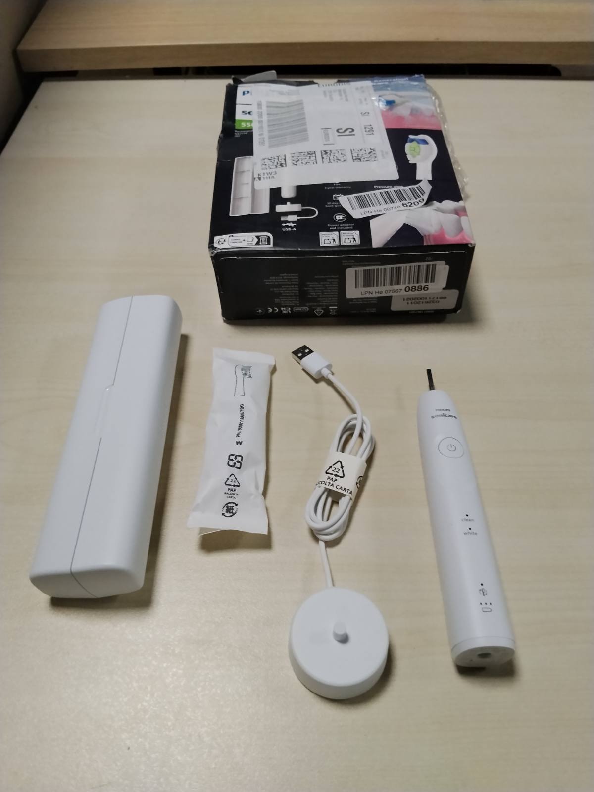 301637 - PHILIPS Furçë dhëmbësh elektrike Sonicare 5500, HX7110/02, 2 mënyra pastrimi, kontroll presioni, e bardhë