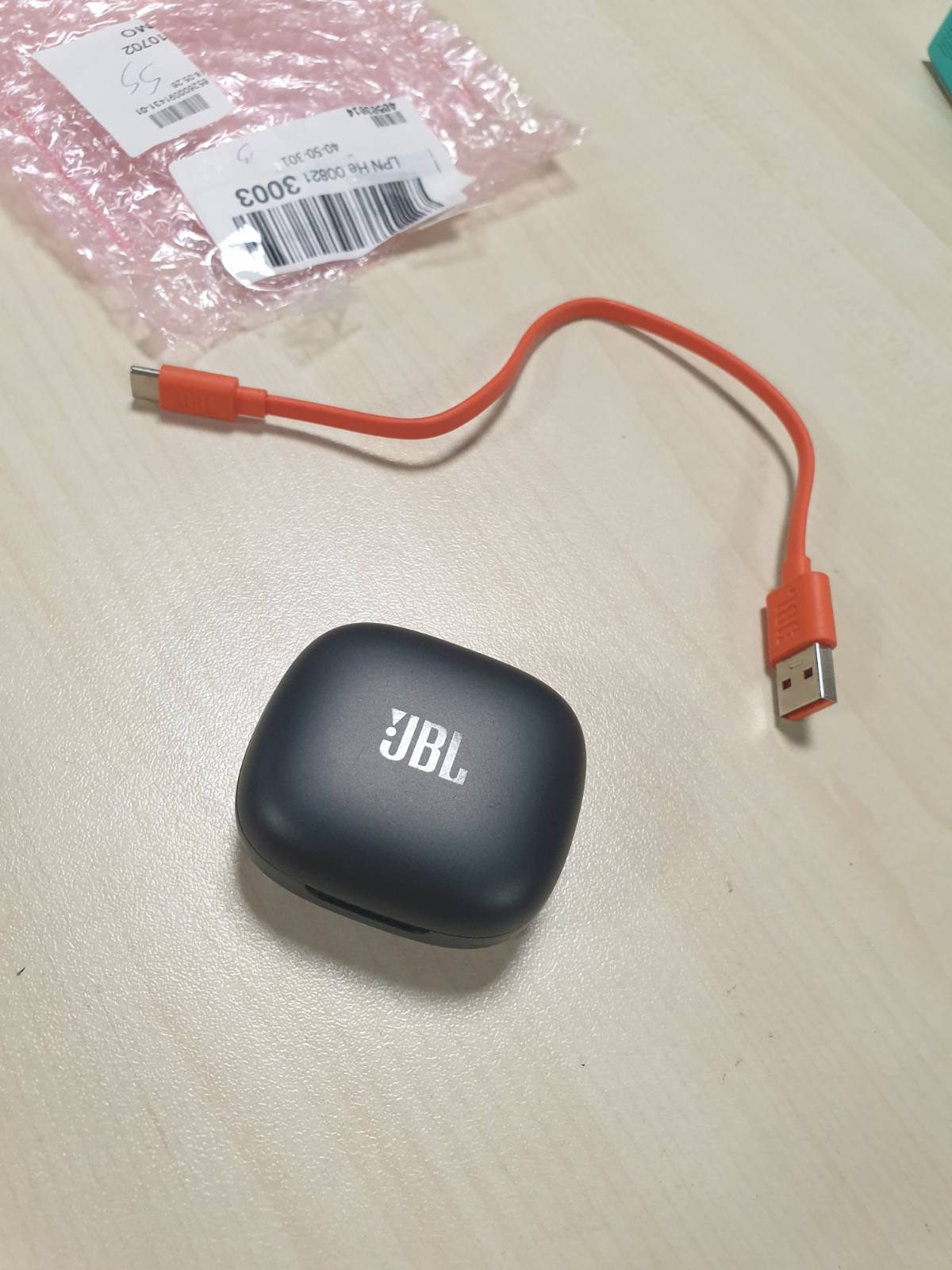 272967 - JBL TUNE FLEX 2, KUFJE PA TEL BLUETOOTH, JETËGJATËSI BATERIE 48 ORË, REZISTENCË NDAJ UJIT DHE PLUHURIT IP54, LIDHJE ME SHUMË PIKA, E ZEZË