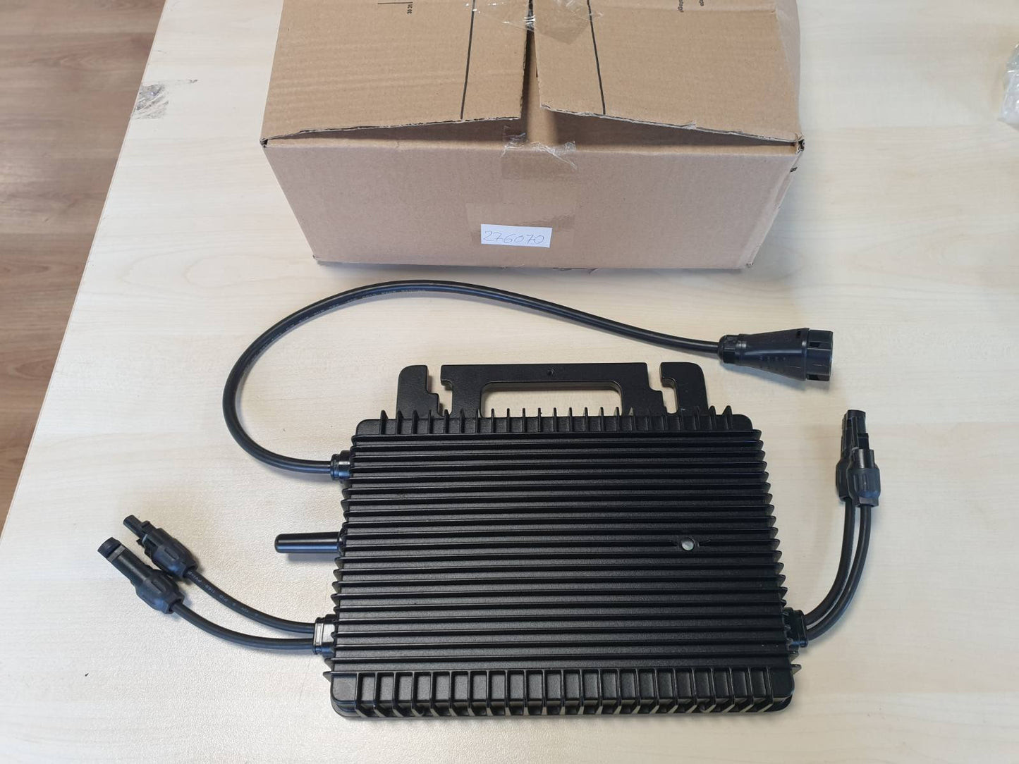 276070 - HOYMILES HMS-800W-2T Mikroinvertues me WiFi të integruar për termocentralet në ballkon – Kapacitet 800W