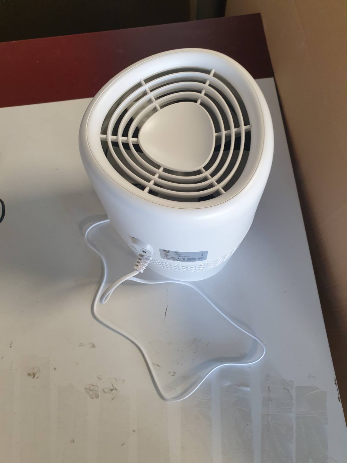 277387 - PHILIPS Lagështues ajri Seria 2000, Teknologjia NanoCloud, Lagështon dhoma deri në 31m², Rezervuar uji 2L, 99% më pak baktere, HU2510/10