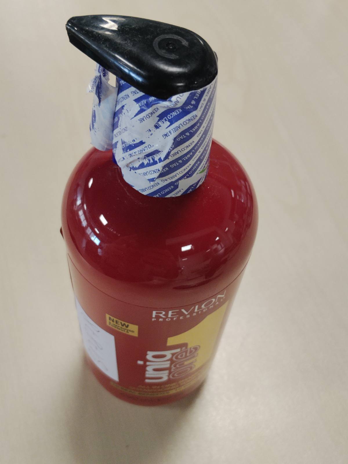 317878 - REVLON PROFESSIONAL Shampo UniqOne Gjithçka në një, 490 ml, shampo ushqyese për pastrimin e flokëve dhe skalpit të kokës, kujdes për flokët për butësi dhe shkëlqim, zvogëlon këputjen, me efekt anti-kaçurrela