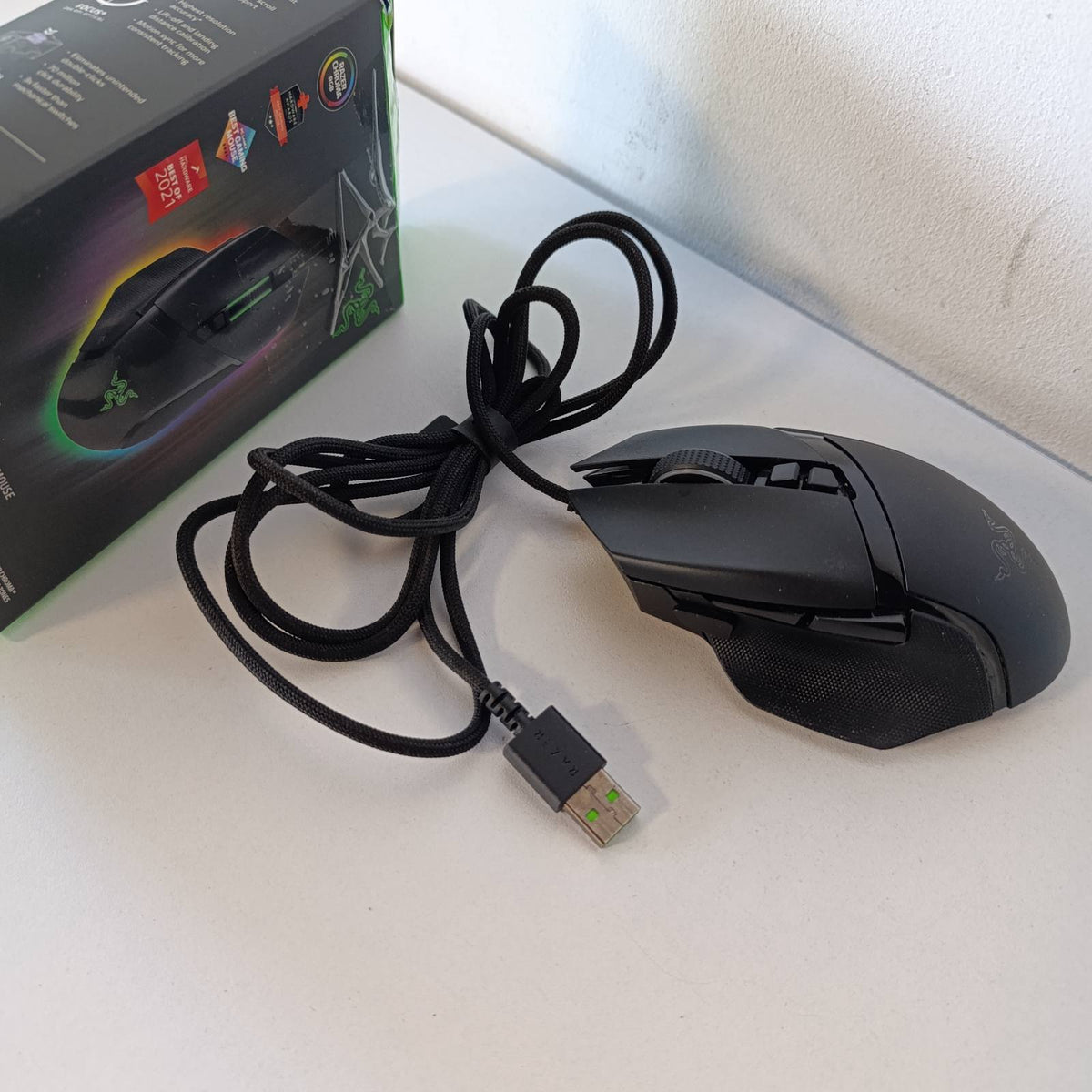 319576 - RAZER Maus Basilisk V3, me Tel, 10+1 Butona të Programueshëm, Rrotë Lëvizëse HyperScroll, Çelës Optik, Sensor Optik Focus+ 26K DPI - i Zi