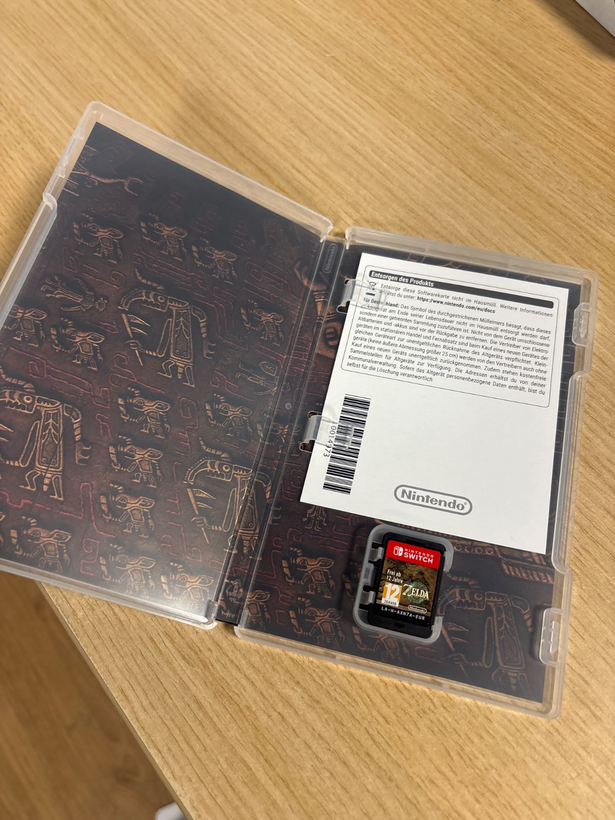 319671 - NINTENDO The Legend Of Zelda: Lotët e Mbretërisë Game, Czarny