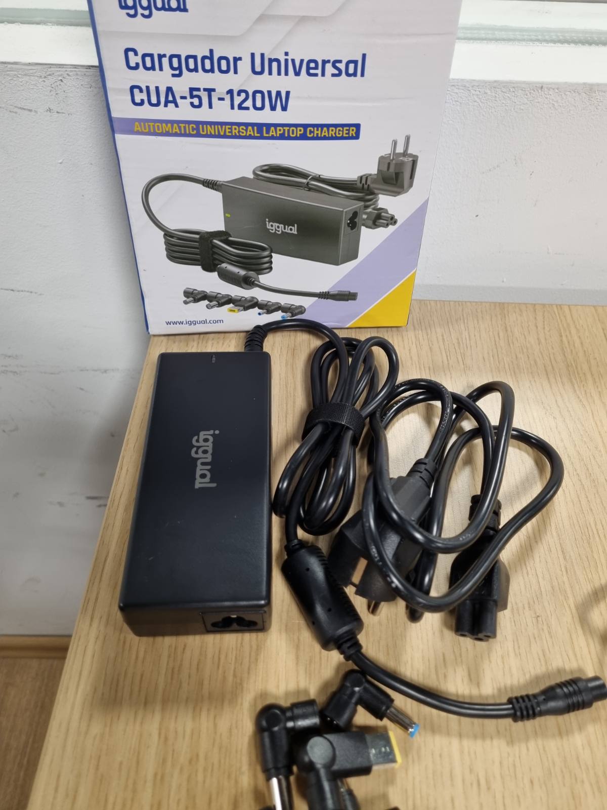 276543 - IGGUAL Karikues Laptop 120W, 5 lidhës DC, i pajtueshëm me Lenovo, HP, ASUS, Acer, MSI (CUA-5T-120W)