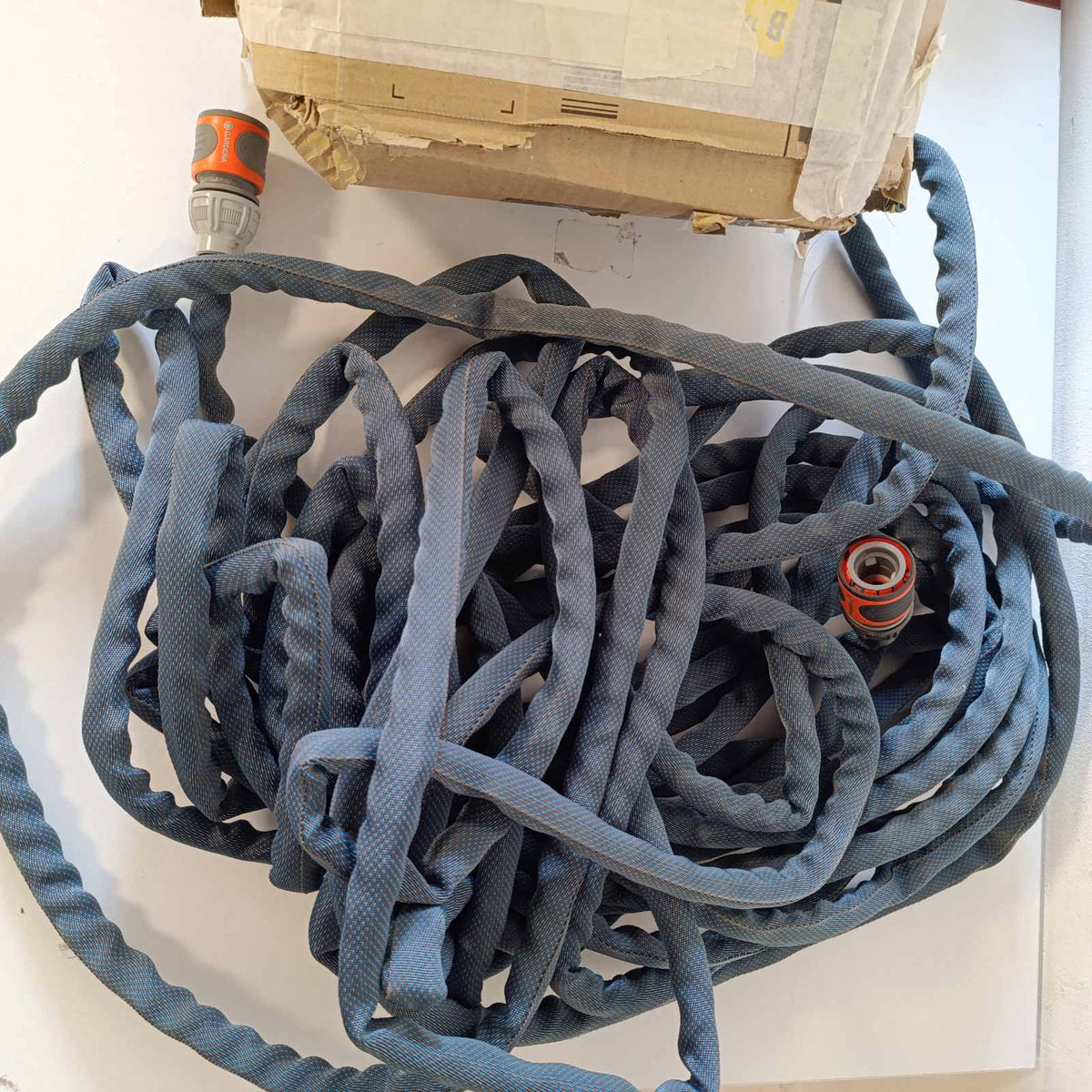 288525 - Gardena Liano Xtreme 1/2 inç, Set 20 m, tub kopshti tekstili, PVC, i lehtë, rezistent ndaj motit (18470-20)