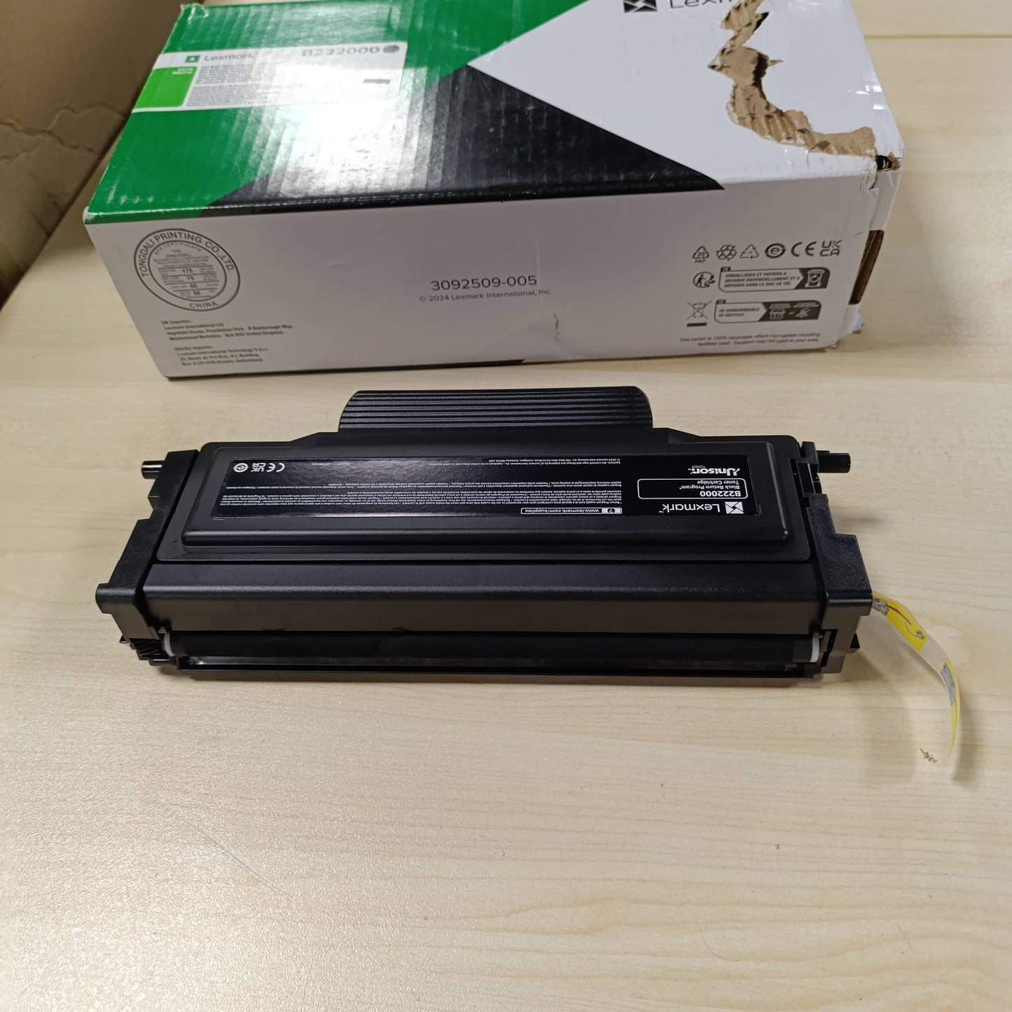 276454 - LEXMARK Fisheku origjinal i tonerit B222000 i zi i kthyer