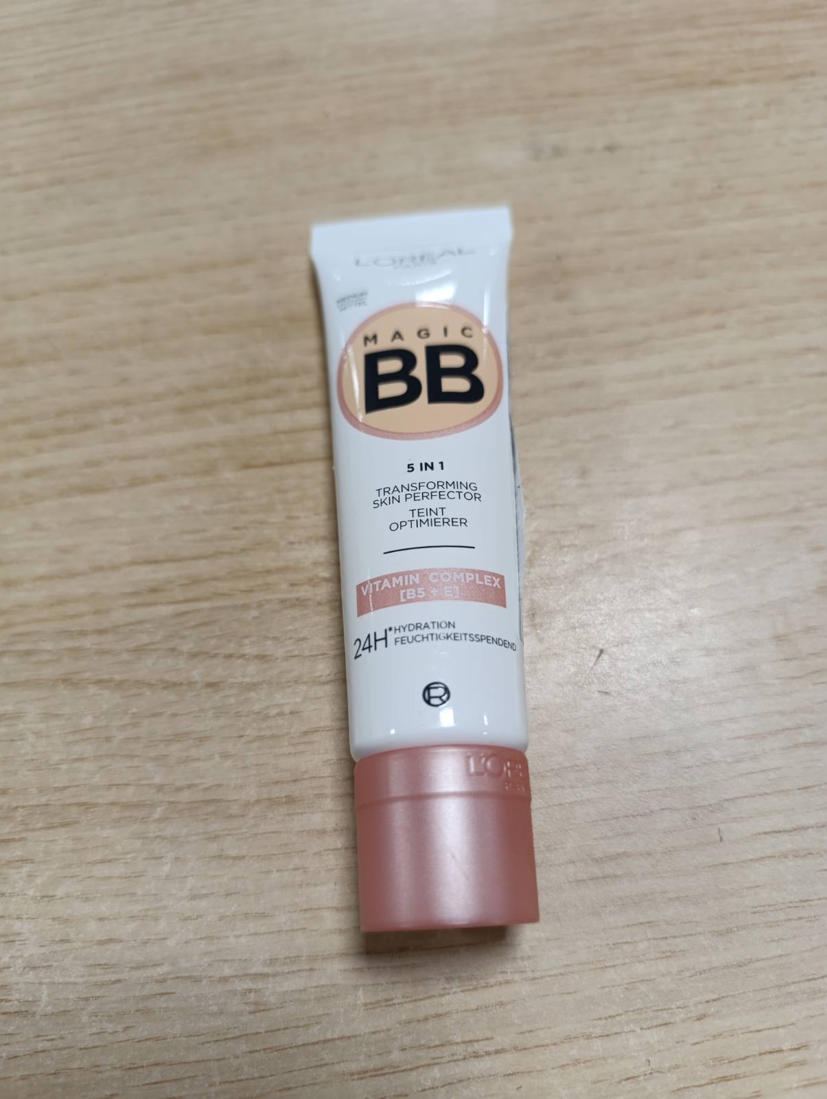 318645 - L'ORÉAL - BB C'est Magic 30 ml - Medium
