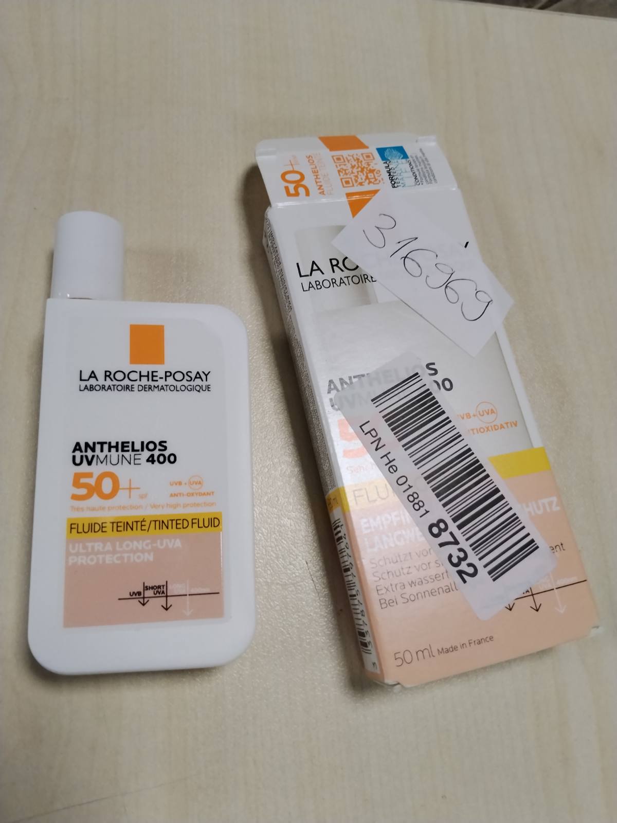 316969 - LA ROCHE-POSAY ANTHELIOS INVISIBLE FLUID UVMUNE 400 SPF 50+, LËNG MBROJTËS NGA DIELLI PËR LËKURË TË NDJESHMË 50 ML