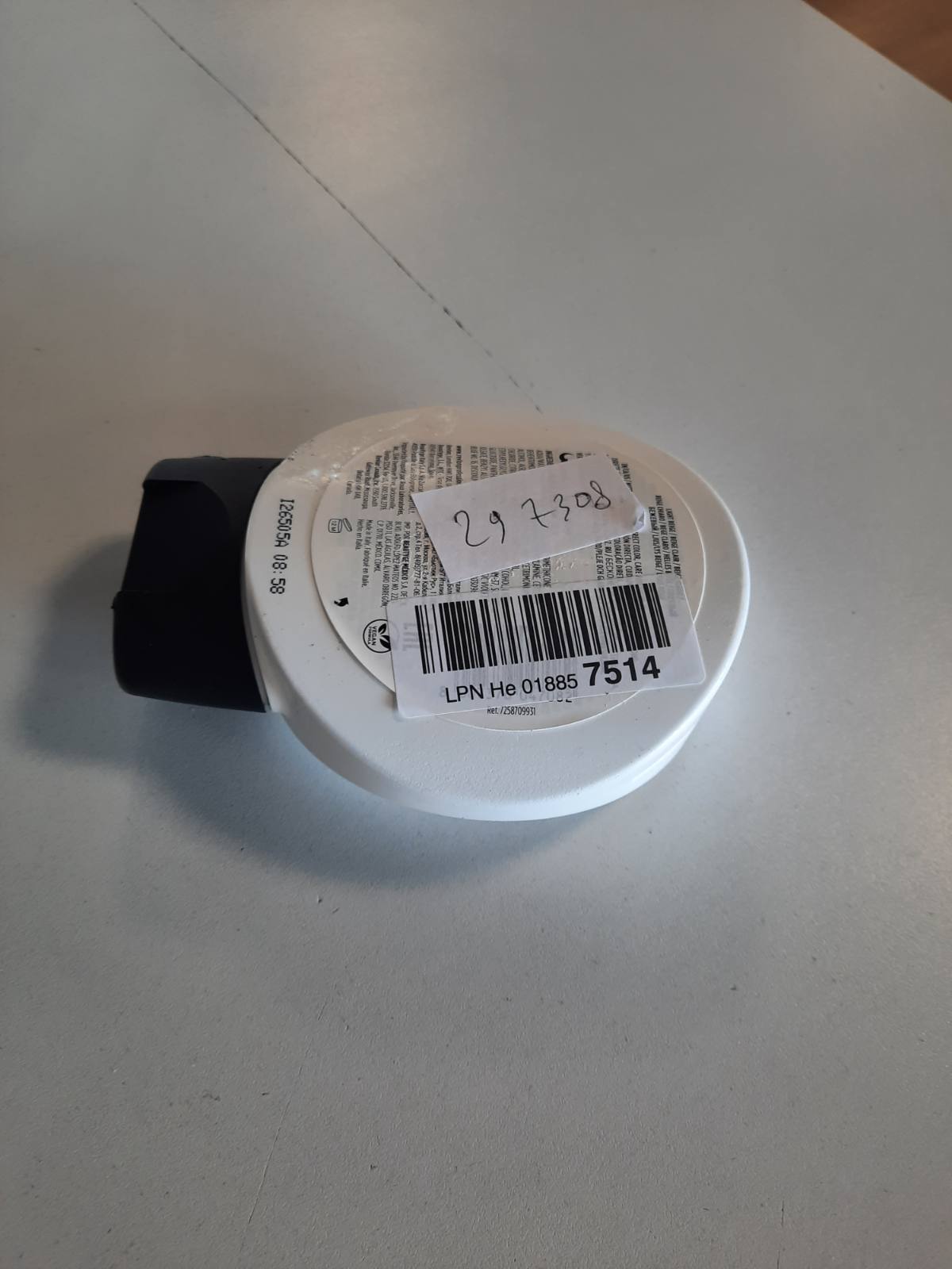 297308 - REVOLON FILTRA PROFESIONALE NGJYROSËSE 931 Bezhë e Çelët 240 ml, Maskë ngjyrosëse me INSTA-PIC-TECHNOLOGY, vegane