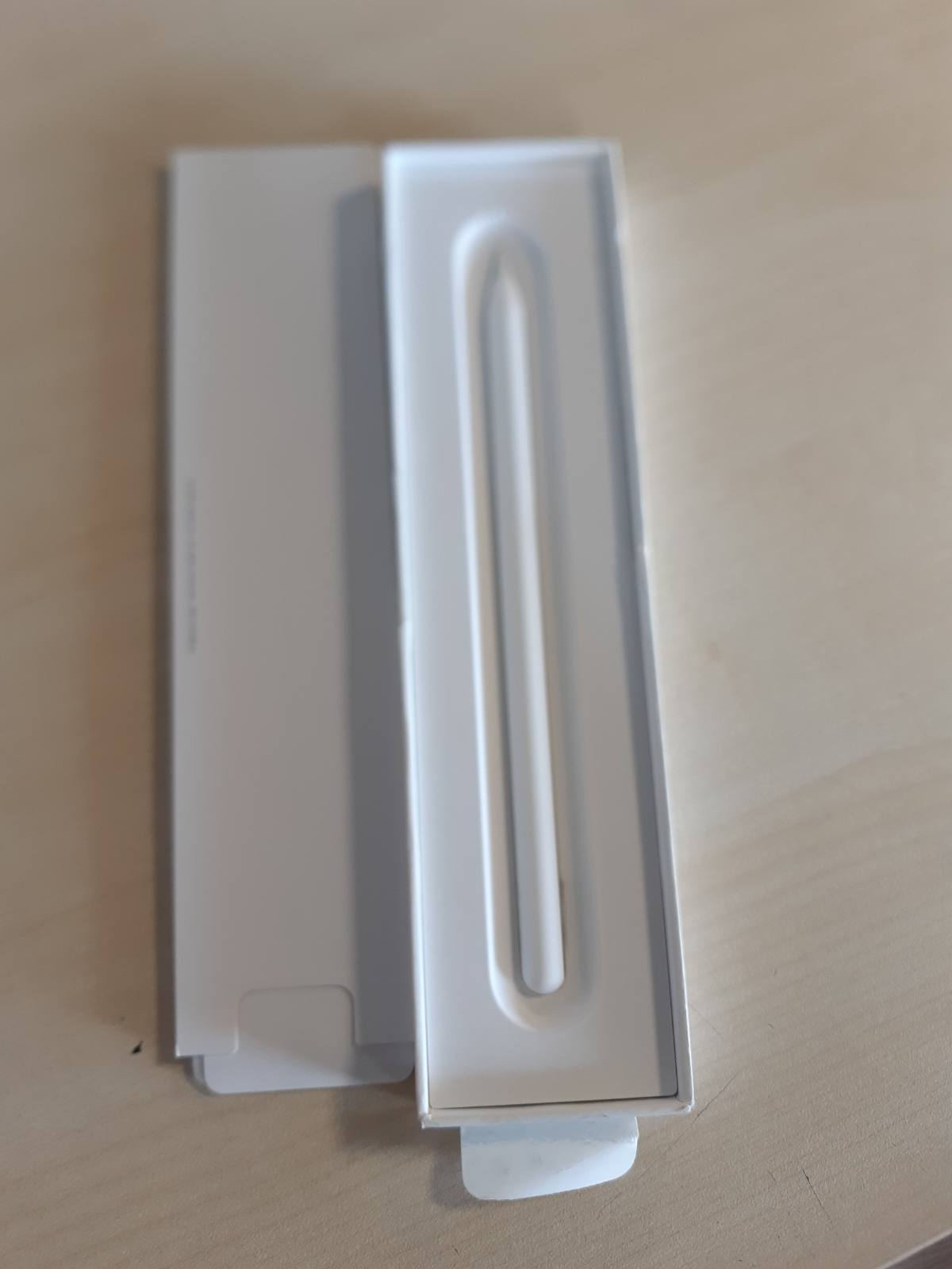272740 - APPLE PENCIL PRO: Mjete të përparuara, precizion perfekt në piksel, ndjeshmëri ndaj presionit dhe pjerrësisë, vonesë e ulët.