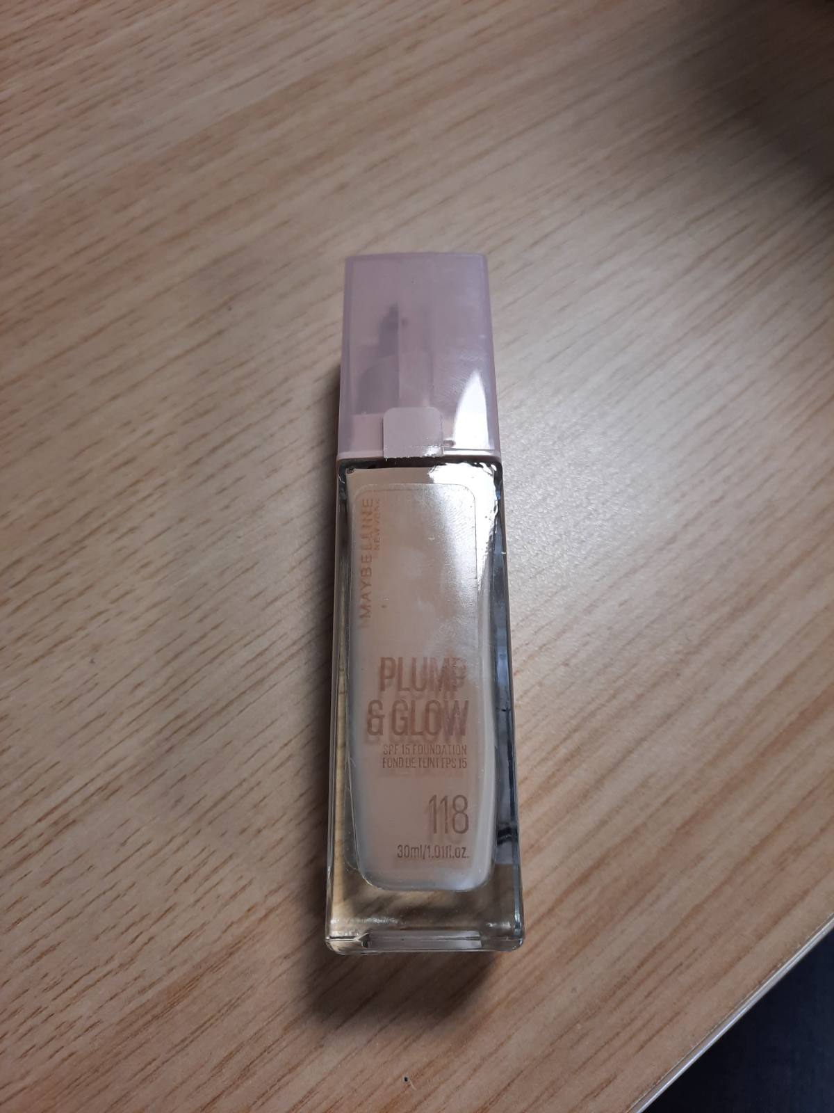 318341 - MAYBELLINE NEW YORK Fondatinë Lifter Plump & Glow 30 ml | E mbush dhe e ndriçon menjëherë | Përfundim i lëmuar, i ngritur dhe rrezatues | Nuanca 118