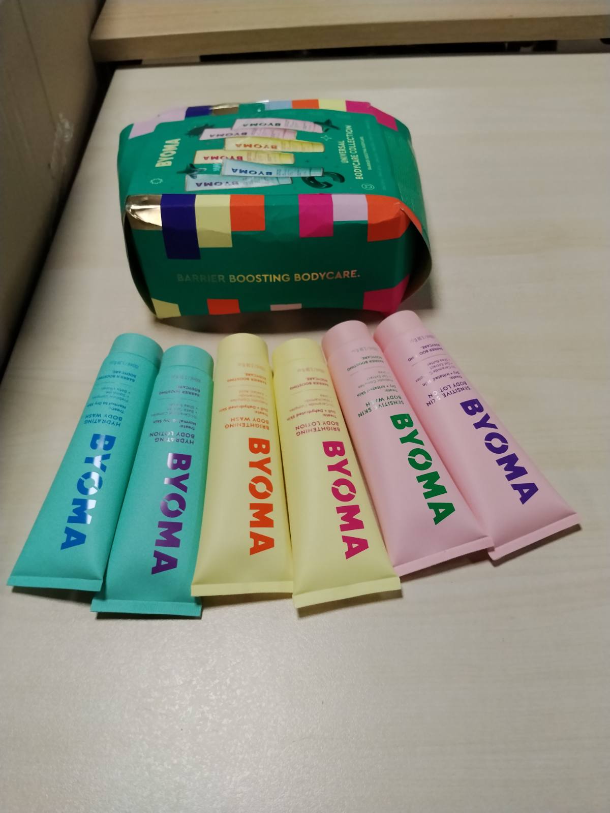300907 - BYOMA Body Trial (Set me 6 Pjesë) - 100ml Sapun Trupi Hidratues, Shkëlqyes dhe Locion për Fëmijë të Ndjeshëm (100ml x 6)