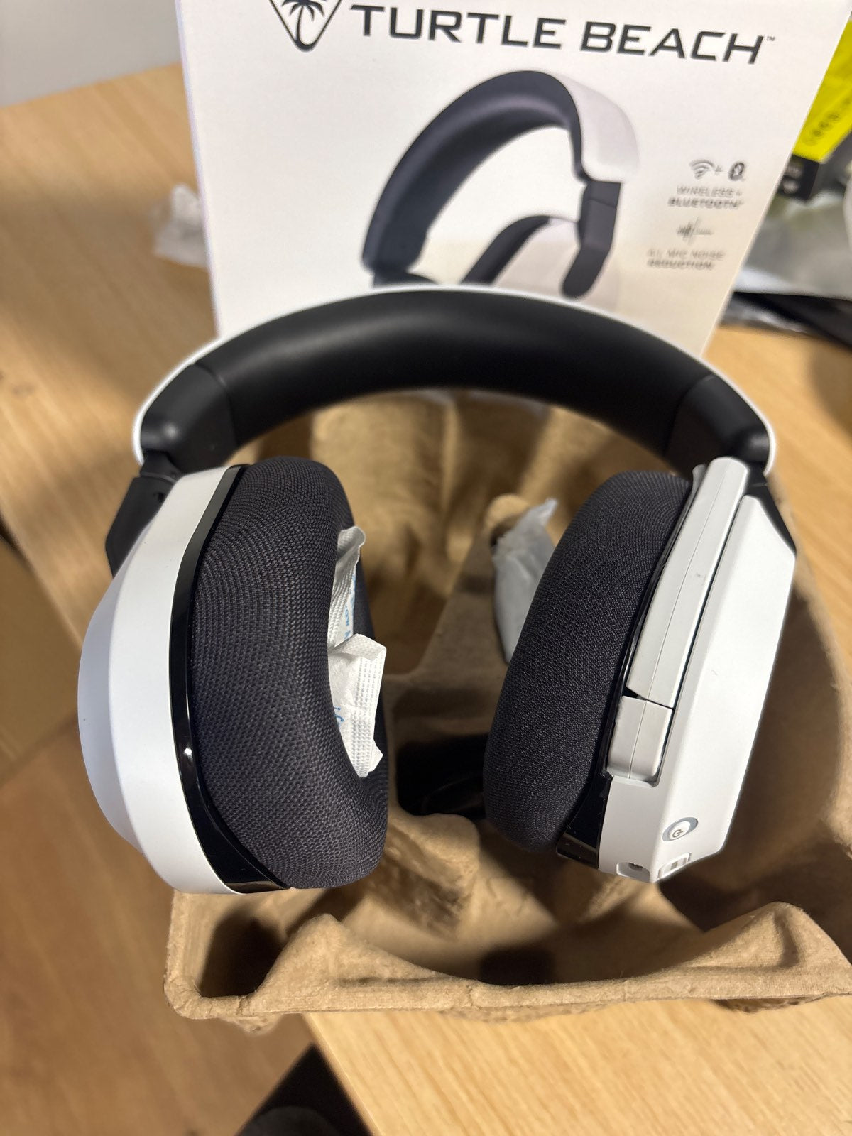 266098 - TURTLE BEACH Kufje pa tel për lojëra Xbox Stealth 600, ngjyrë e bardhë, 80 orë punë, altoparlantë 50 mm, Bluetooth për Xbox Series X|S, Xbox One, PC dhe celular