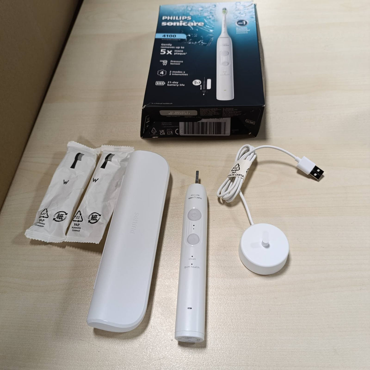 315616 - PHILIPS Furçë dhëmbësh elektrike Sonicare Series 4100 HX4044/41, Sensor presioni, 4 cilësime, EasyStart, SmartTimer, jetëgjatësi baterie 21 ditë, çantë udhëtimi, e bardhë