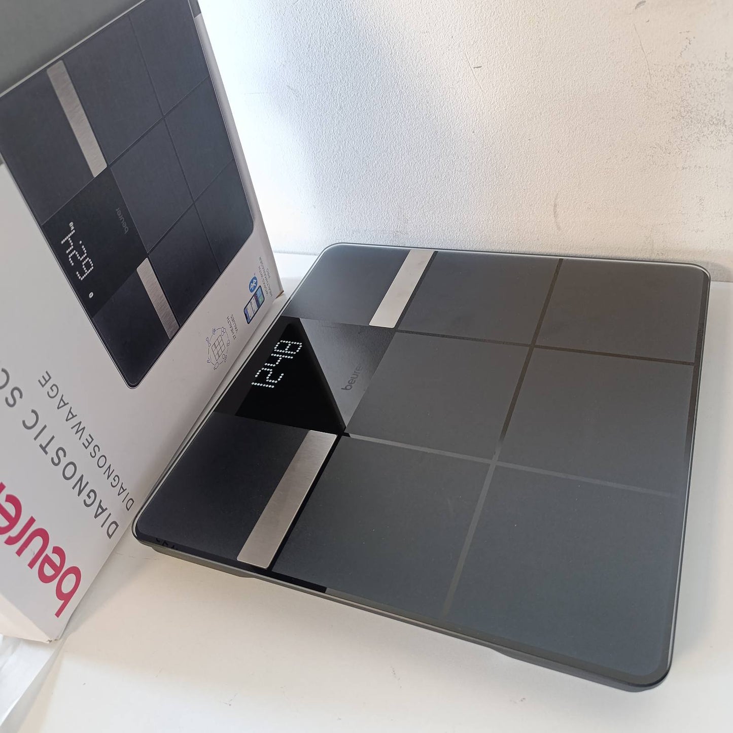 316421 - BEURER Peshore personale BF 450, Bluetooth, 17 matje, 8 memorie përdoruesi, transferim të dhënash në Apple Health