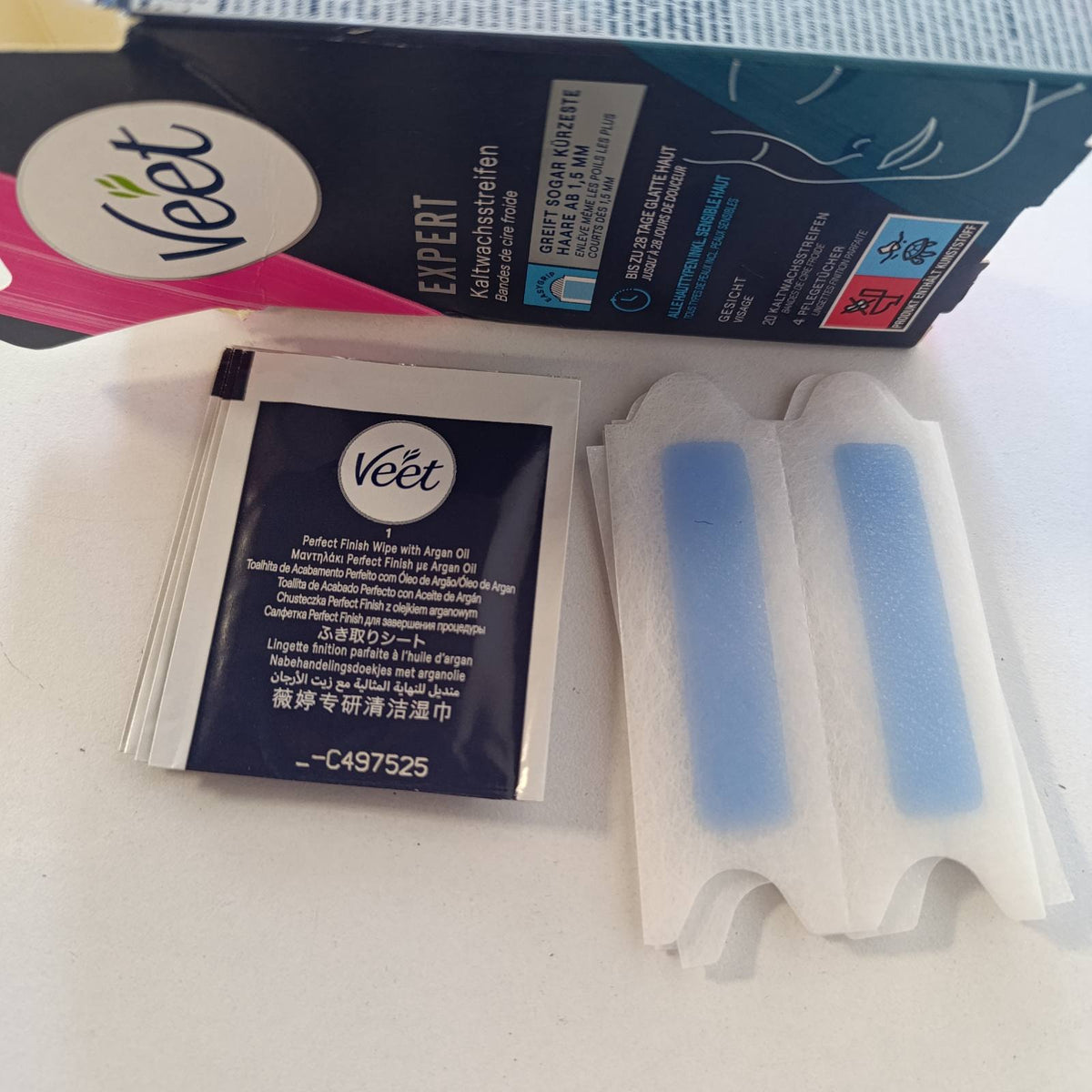 303865 - VEET Expert Shirita dylli të ftohtë për fytyrën - 10 shirita të dyfishtë = 20 shirita