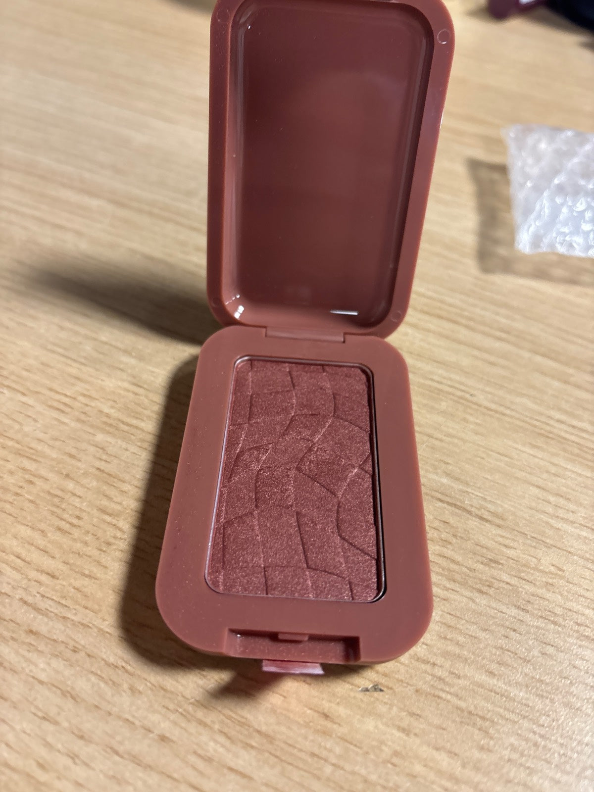 318669 - NYX Professional Makeup Buttermelt Blush, Teksturë kremoze me gjalpë shea, gjalpë bajamesh dhe gjalpë mango, Ngjyra: 09 Feeling Butta