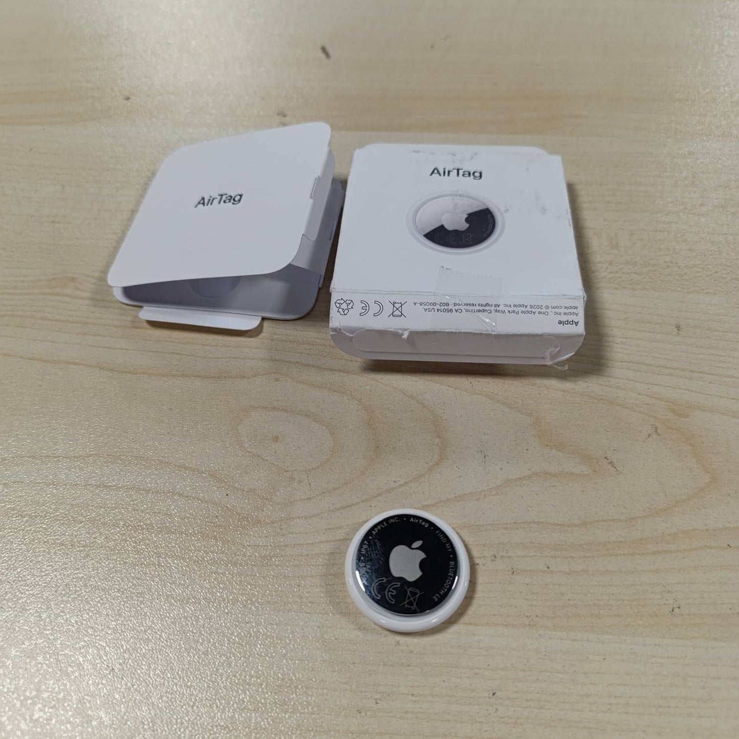 276694 - APPLE AirTag (gjenerata e 2-të), Gjurmues për varëse çelësash, konfigurim me një prekje me iPhone ose iPad
