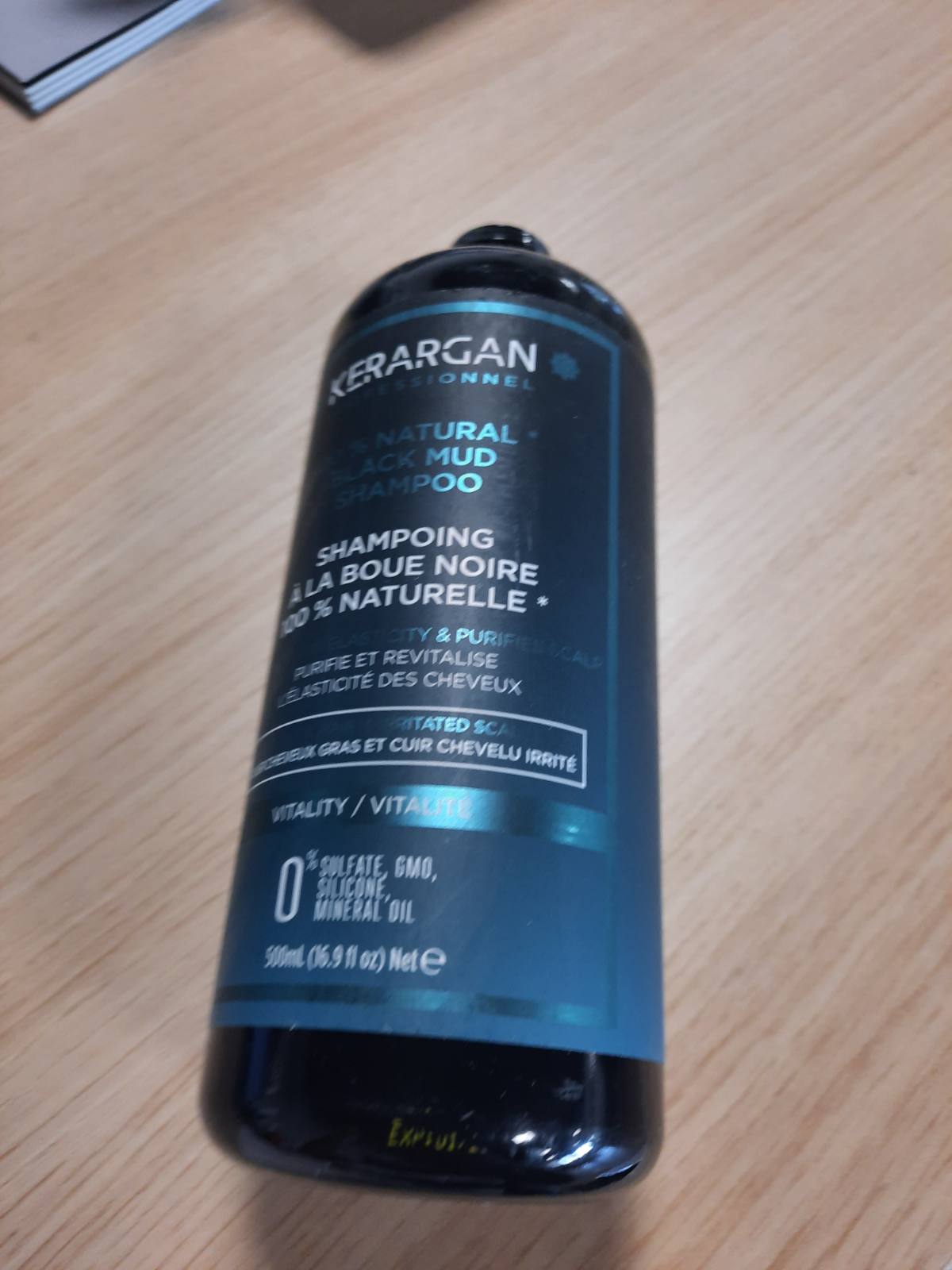 317195 - KERARGAN - Shampo Rigjallëruese me Baltë të Zezë të Detit të Vdekur për Flokë të Yndyrë dhe Skalp të Irrituar - 500ml