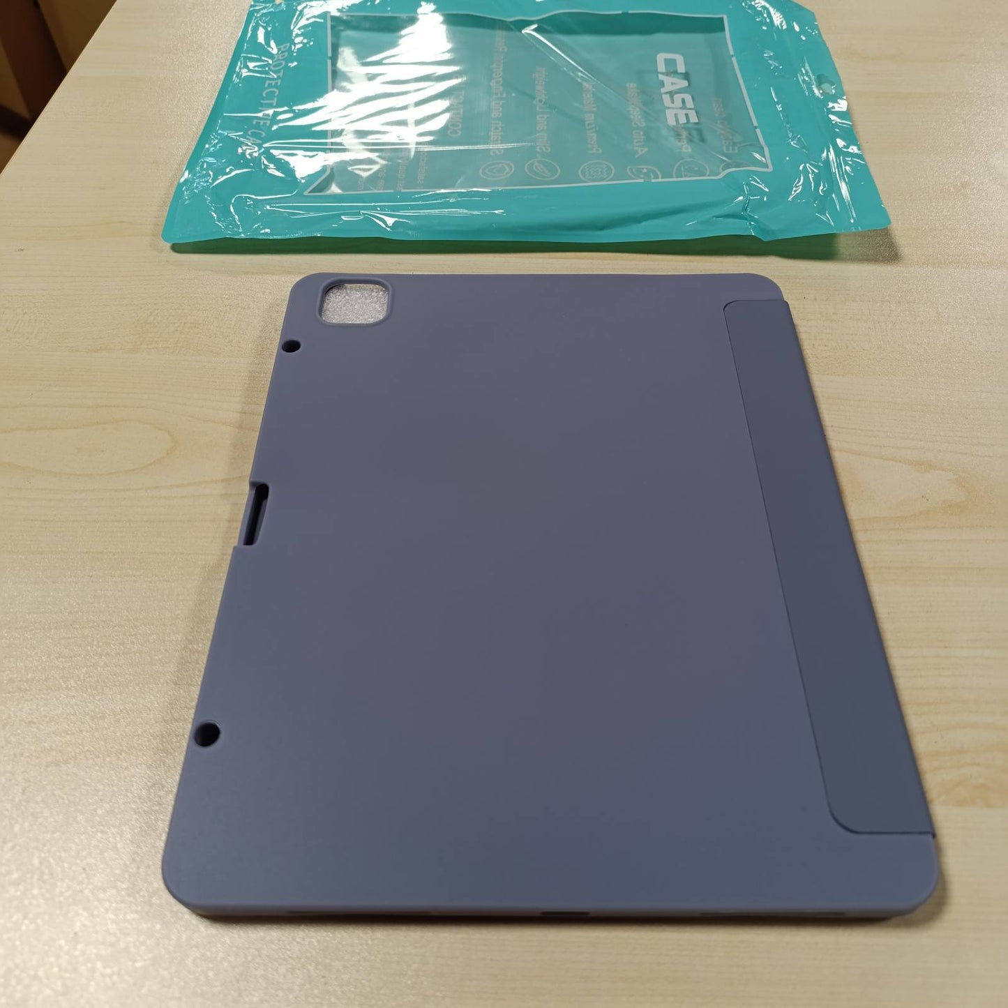 266942 - GCABXY Mbështjellës për iPad Pro 12.9 inç, gjenerata e 6-të/5-të/4-t (2022/2021/2020) me mbajtëse lapsi, Mbrojtje e butë TPU, Gjumë/Zgjim automatik, Vjollcë