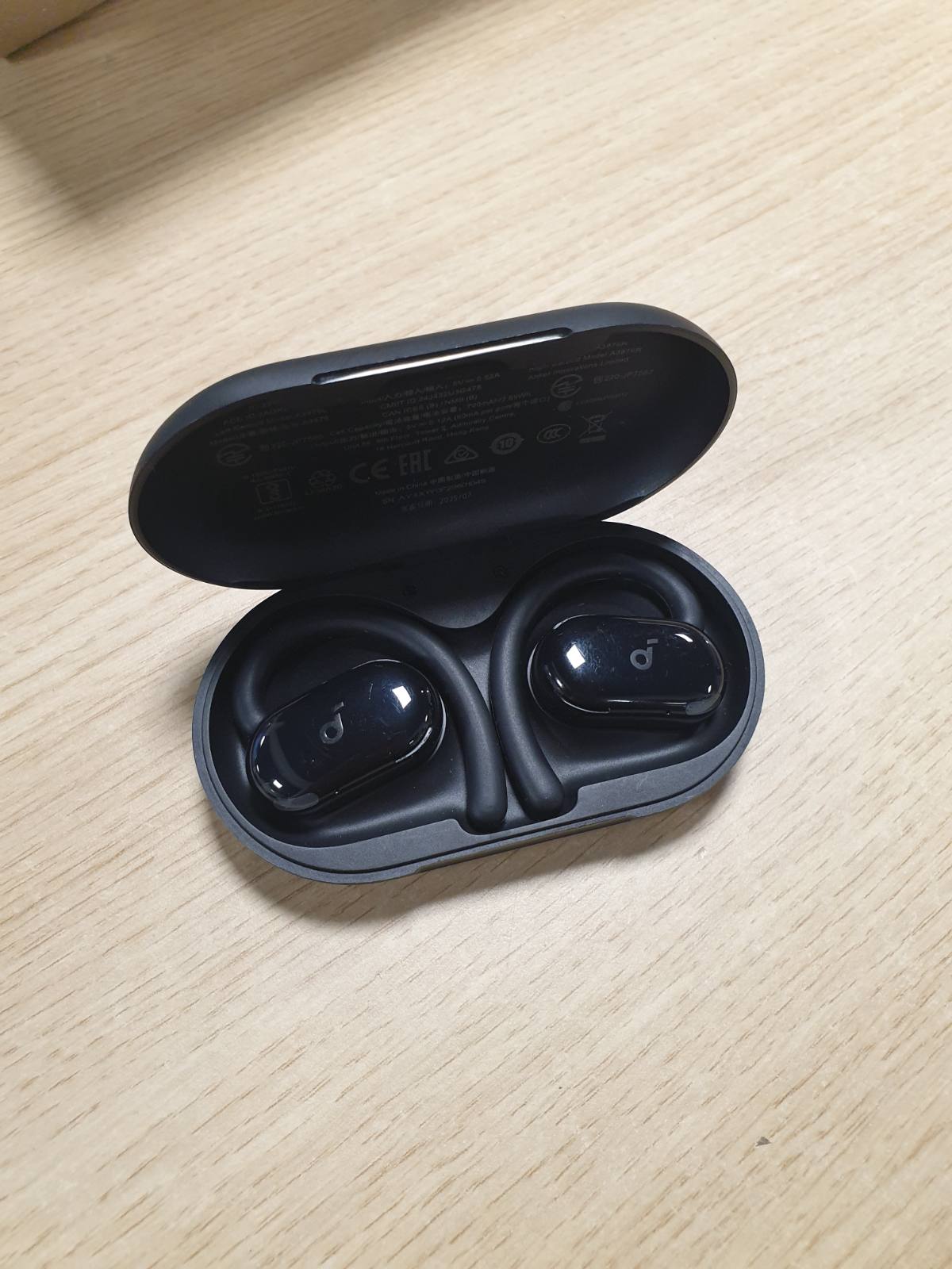 295136 - ANKER Kufje Soundcore V20i me vesh të hapur, grepa veshësh të rregullueshëm, IP55, LED, kohëzgjatje luajtjeje 36 orë, kufje Bluetooth 5.4, lidhje me shumë pika