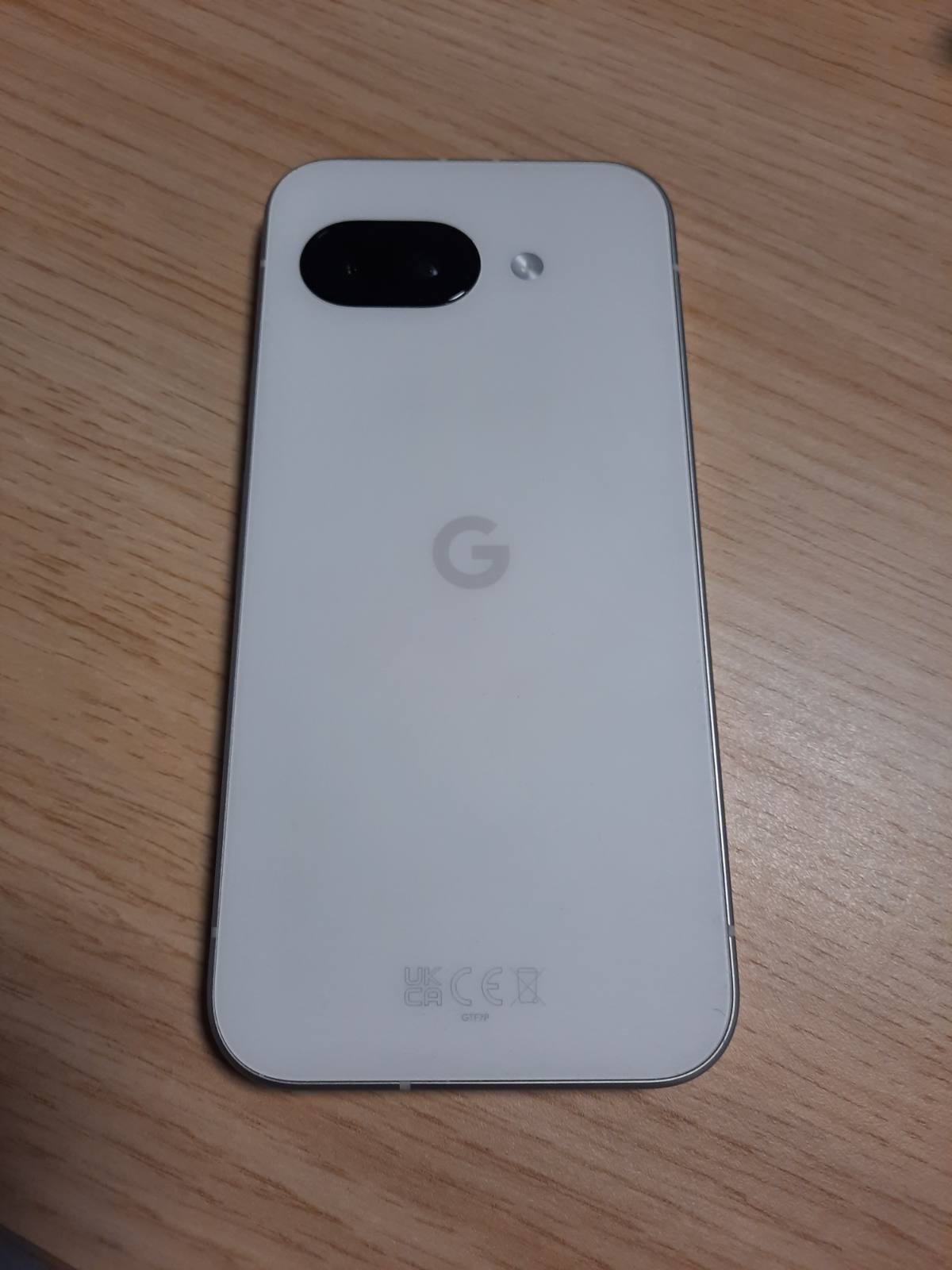 319268 - GOOGLE Pixel 9a – Telefon inteligjent Android, 128GB, Porcelan, kamerë AI, jetëgjatësi baterie 24 orë, veçori sigurie