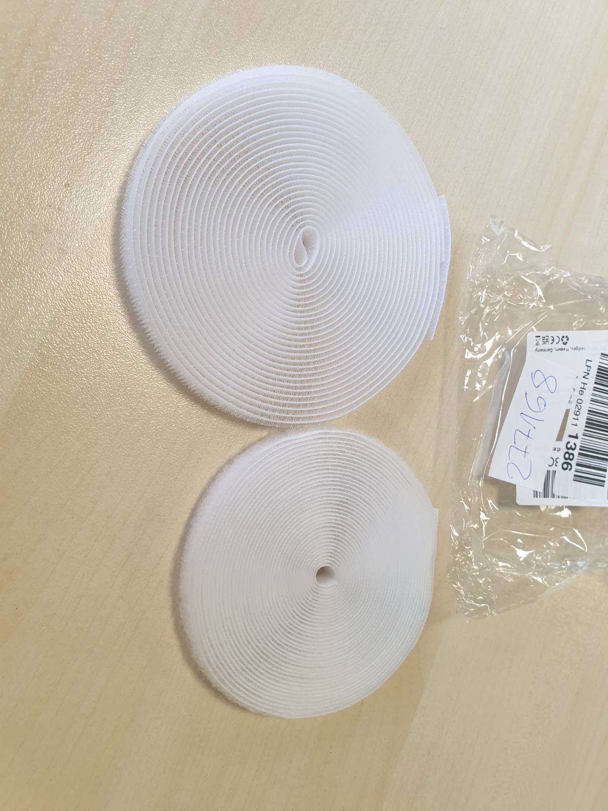 277168 - Set me kapëse me grep dhe lak, 10 mm × 5 m, najloni-poliester, i bardhë