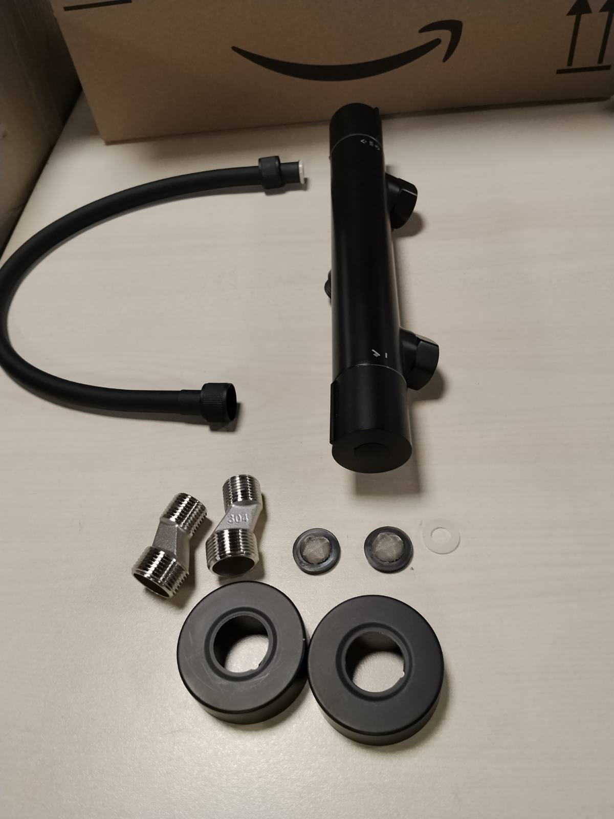 312898 - AURALUM Rubinet Dushi me Termostat, Rubinet Përzierës Dushi 38°C me Kyç Sigurie, Rubinet Dushi prej Lidhjeje Zinku, Dizajn Kundër Djegies, Set i Plotë Banjoje, i Zi