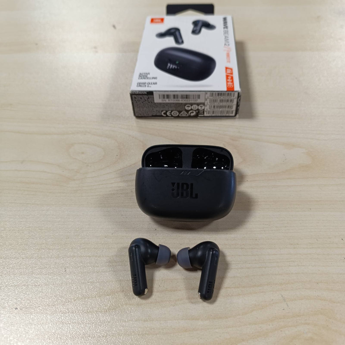 273002 - JBL Wave Beam 2 - Kufje Bluetooth pa tel me anulim zhurme, 40 orë jetëgjatësi baterie, tingull me bas të pastër JBL, ambient inteligjent, lidhje me shumë pika, dizajn me pjesën e pasme të mbyllur, të zeza