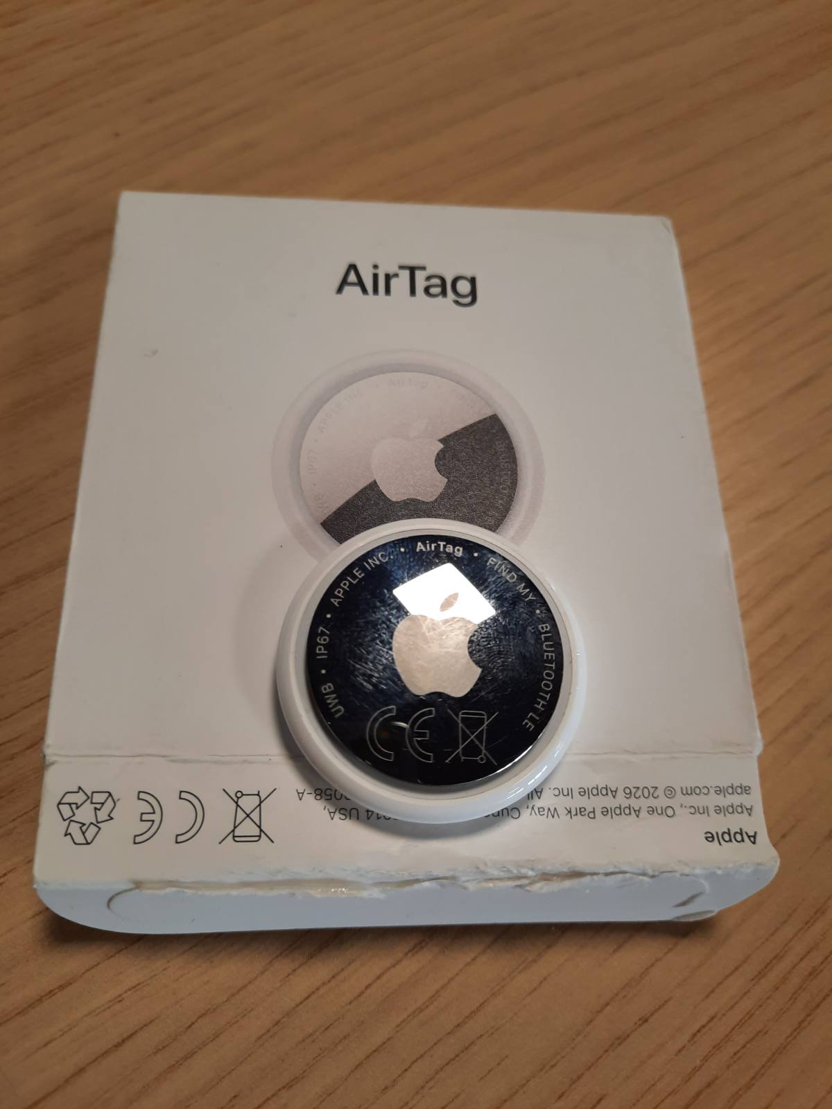 276607 - APPLE AirTag (gjenerata e 2-të), Gjurmues për varëse çelësash, portofolë dhe më shumë, Vendndodhja me sinjal të dëgjueshëm, Konfigurim me një prekje me iPhone ose iPad