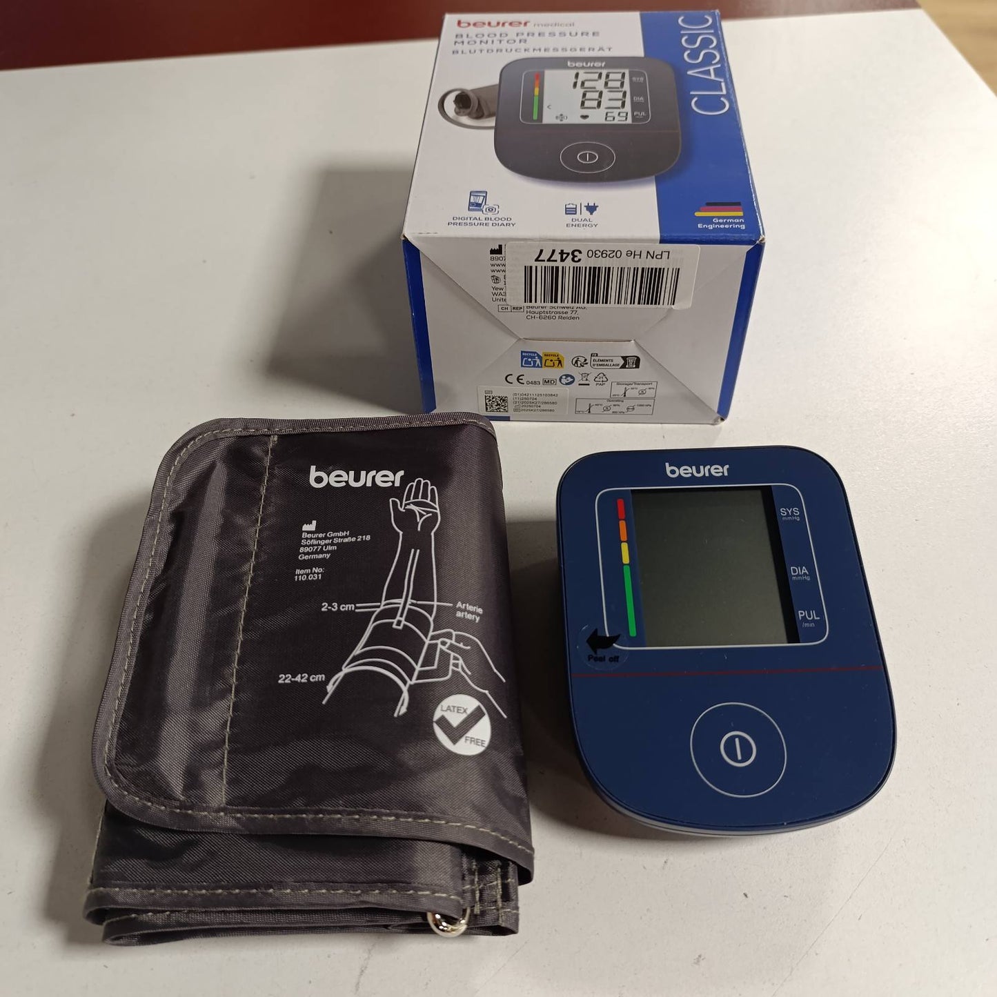 316756 - BEURER Monitor tensioni i gjakut BM 25, për krahun e sipërm, funksionim me një buton, matje e saktë, zbulim i aritmisë, port USB-C, manshetë, transferim të dhënash