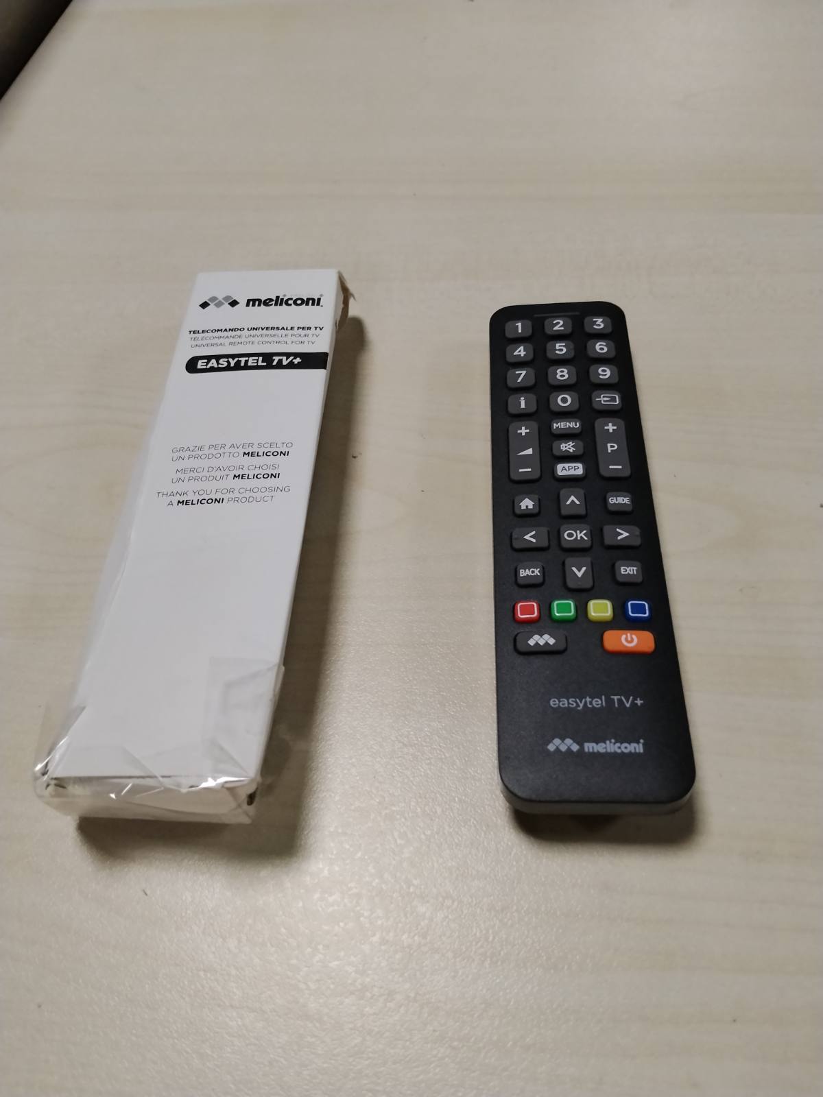 295240 - MELICONI Telekomandë universale Easytel TV+ për TV dhe Smart TV, Qasje e shpejtë në HOME dhe Netflix, Modaliteti për fëmijë, Programim i lehtë, Ndihmë për italisht