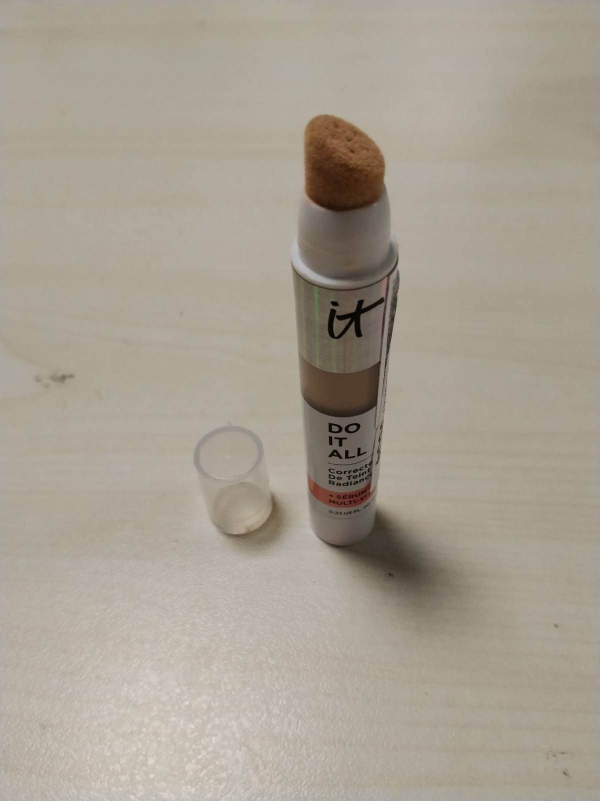 300549 - IT COSMETICS Korrektor DO IT ALL, 7 ml, ngjyra: Fair Warm, qëndrueshmëri e gjatë, efekt mbushës, formuluar me serum multivitaminash