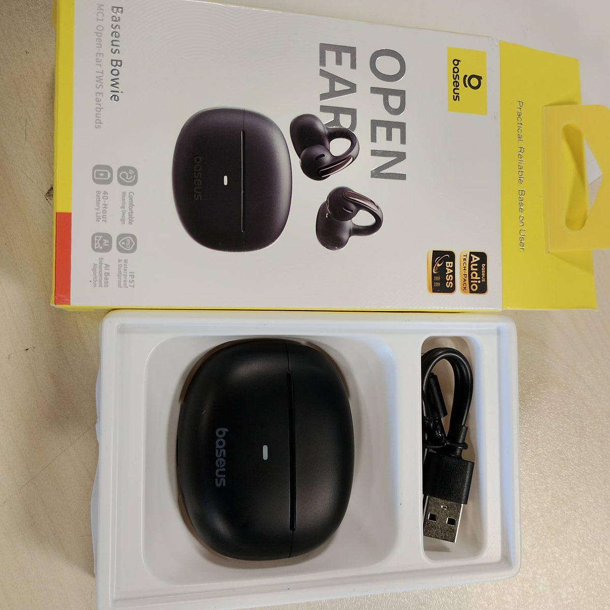 299207 - BASEUS Kufje Bowie MC1 me Vesh të Hapur, Kapëse Veshi me Tingull Mbresëlënës, Përforcim Adaptues i Basit, Bluetooth 5.4, Anulim Zhurme për Thirrjet, IP57, Jetëgjatësi Baterie 40 orë, Kufje 5.2g - Interstellar Black